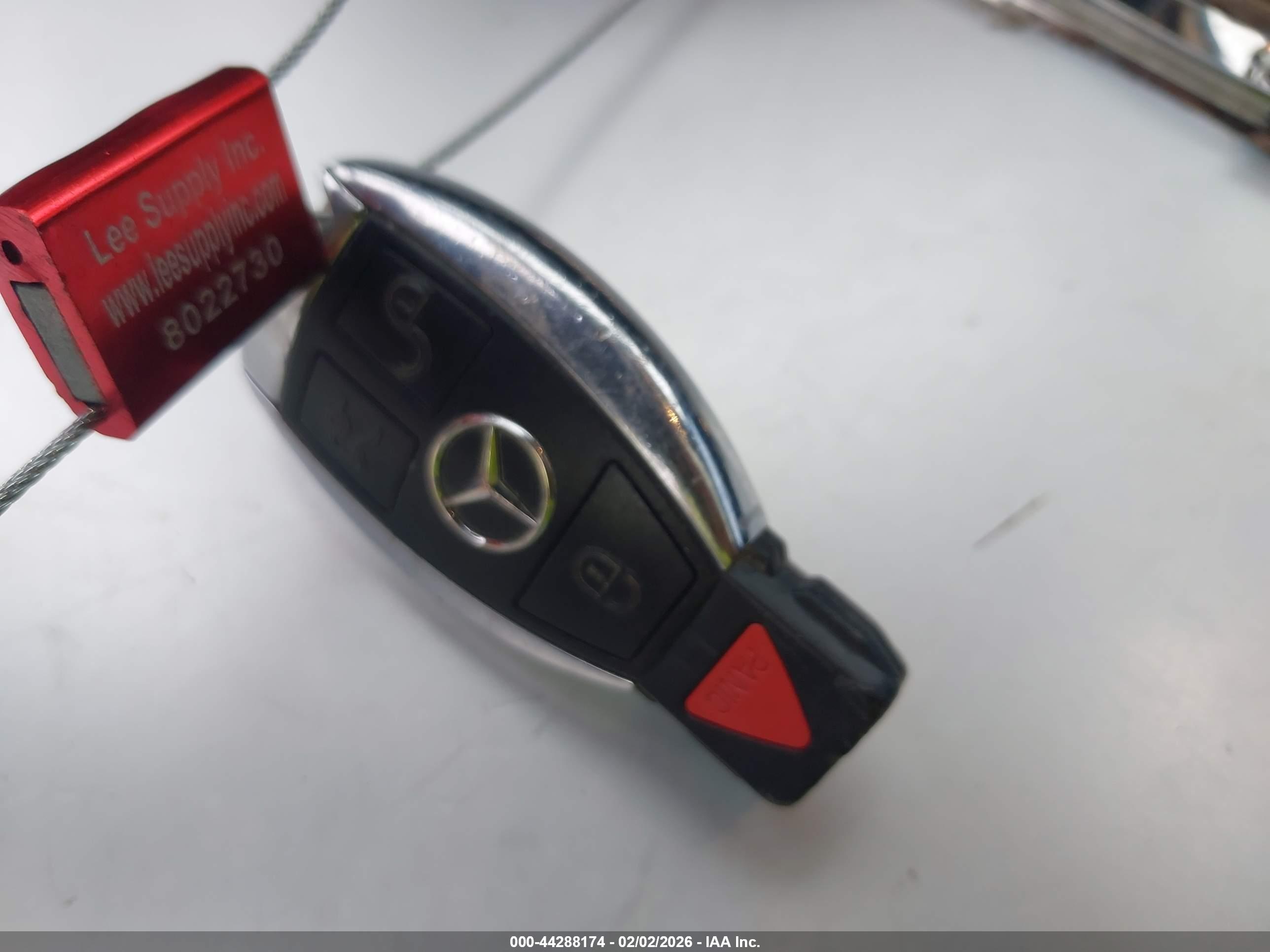 MERCEDES-BENZ CLA image 11