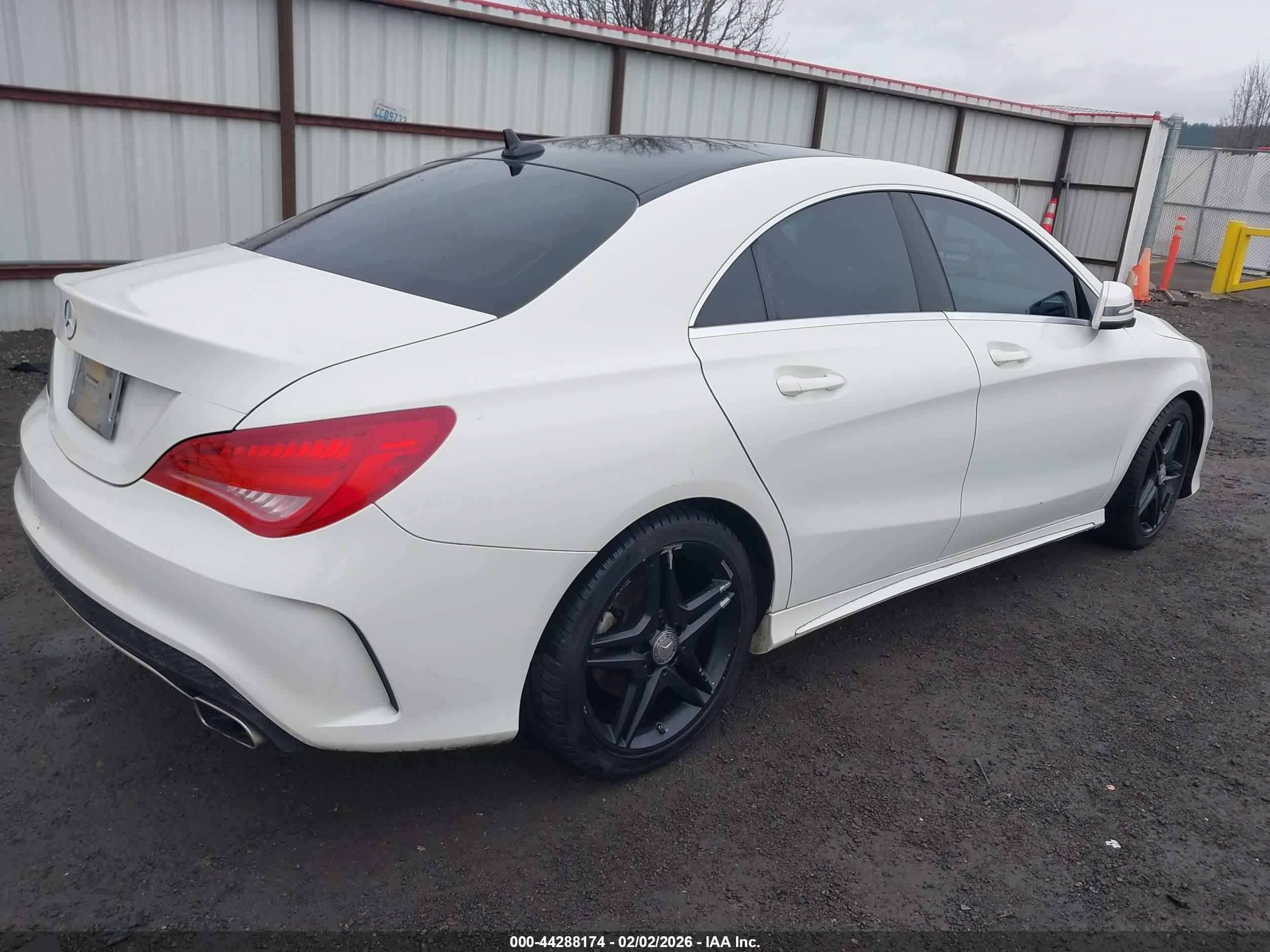 MERCEDES-BENZ CLA image 4
