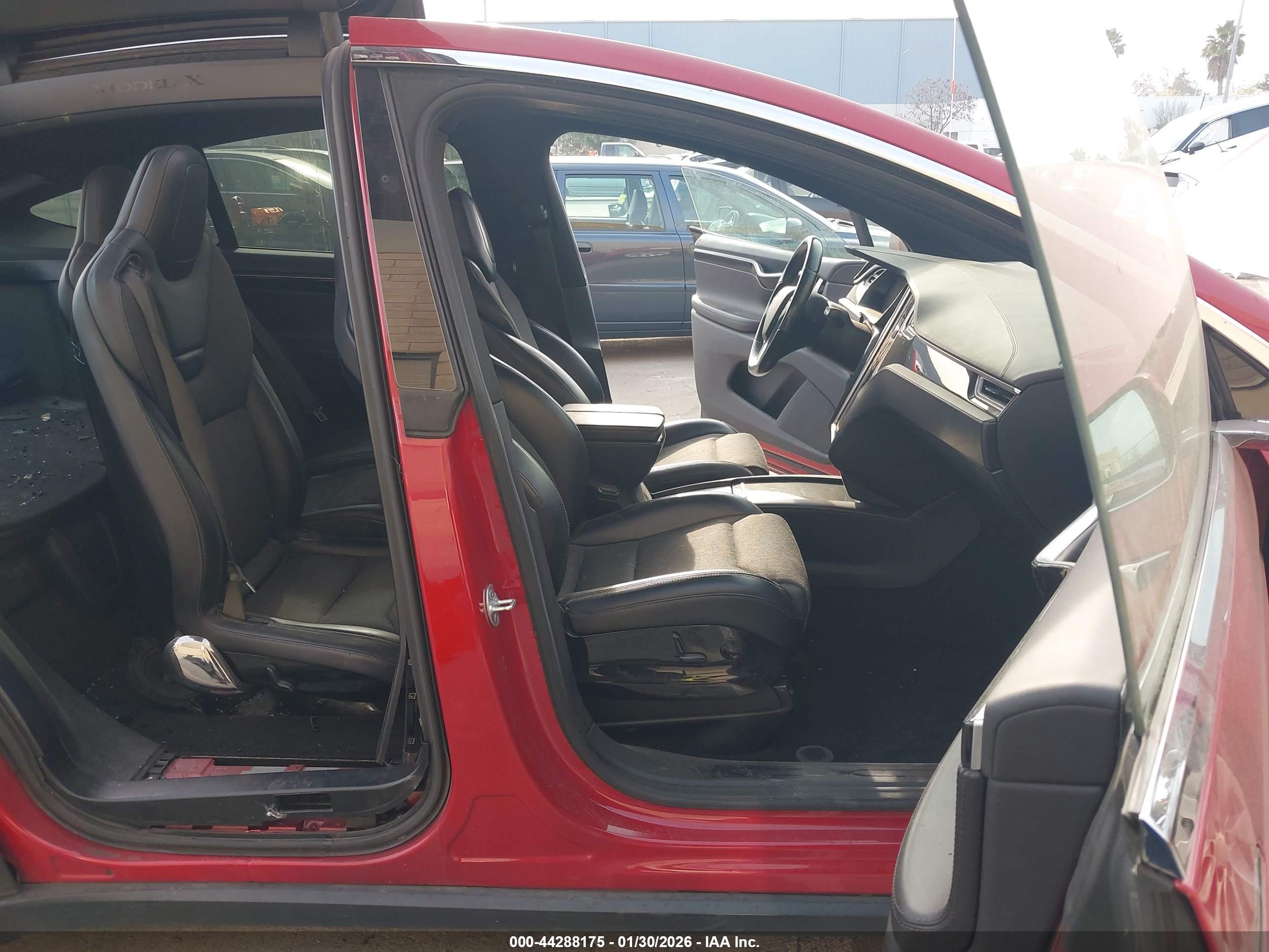 TESLA MODEL image 5