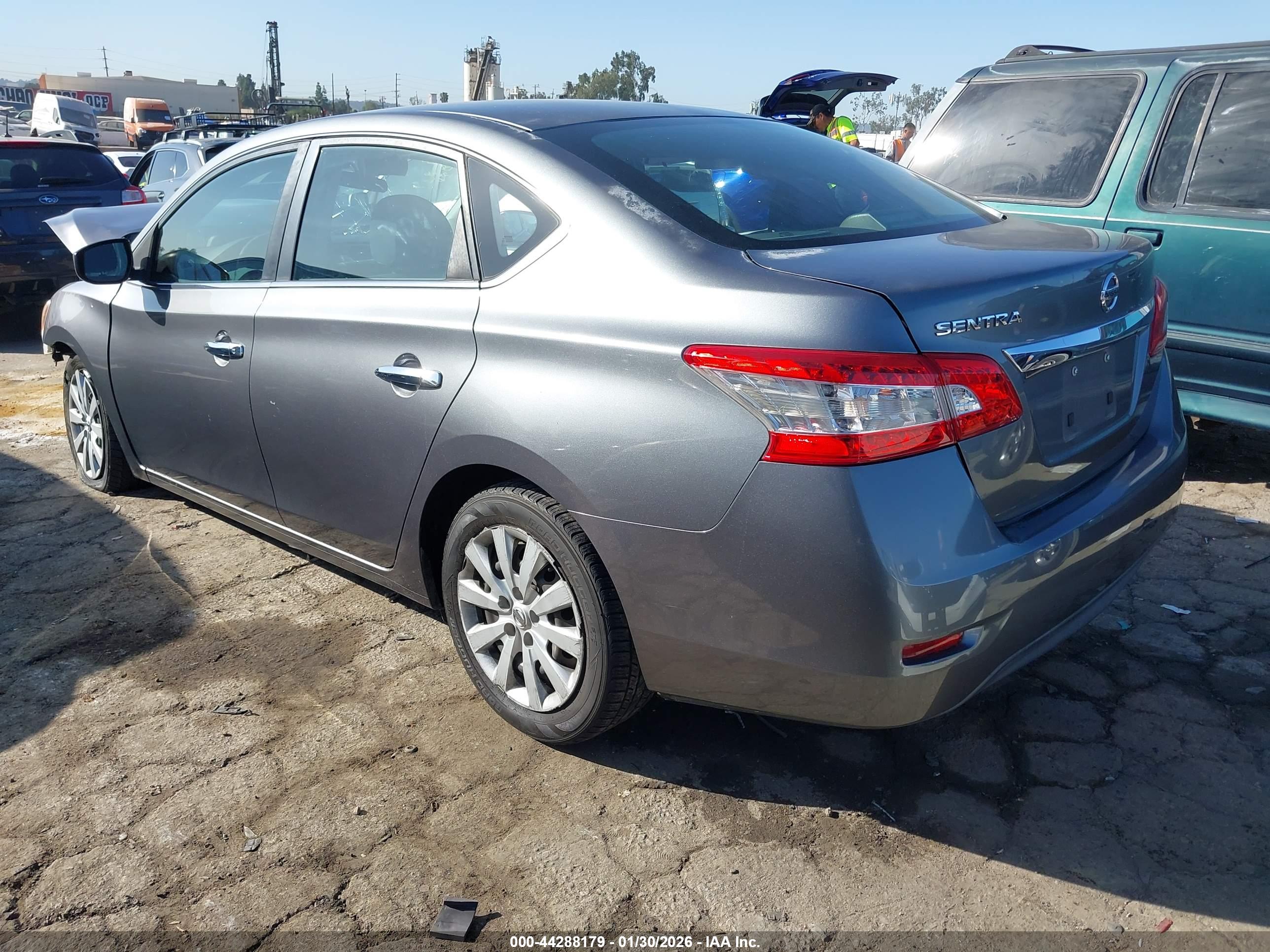 NISSAN SENTRA image 3