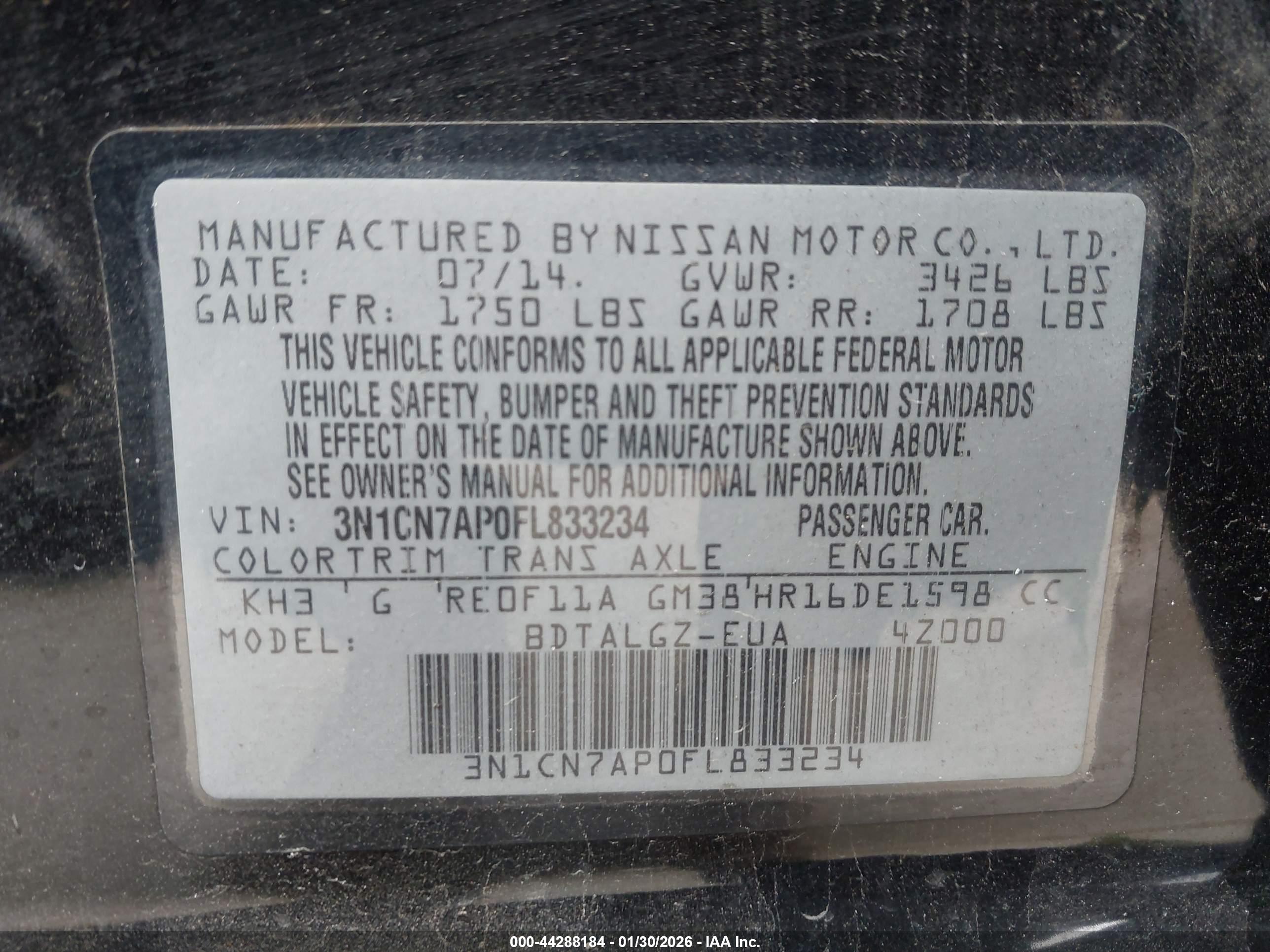 NISSAN VERSA image 9