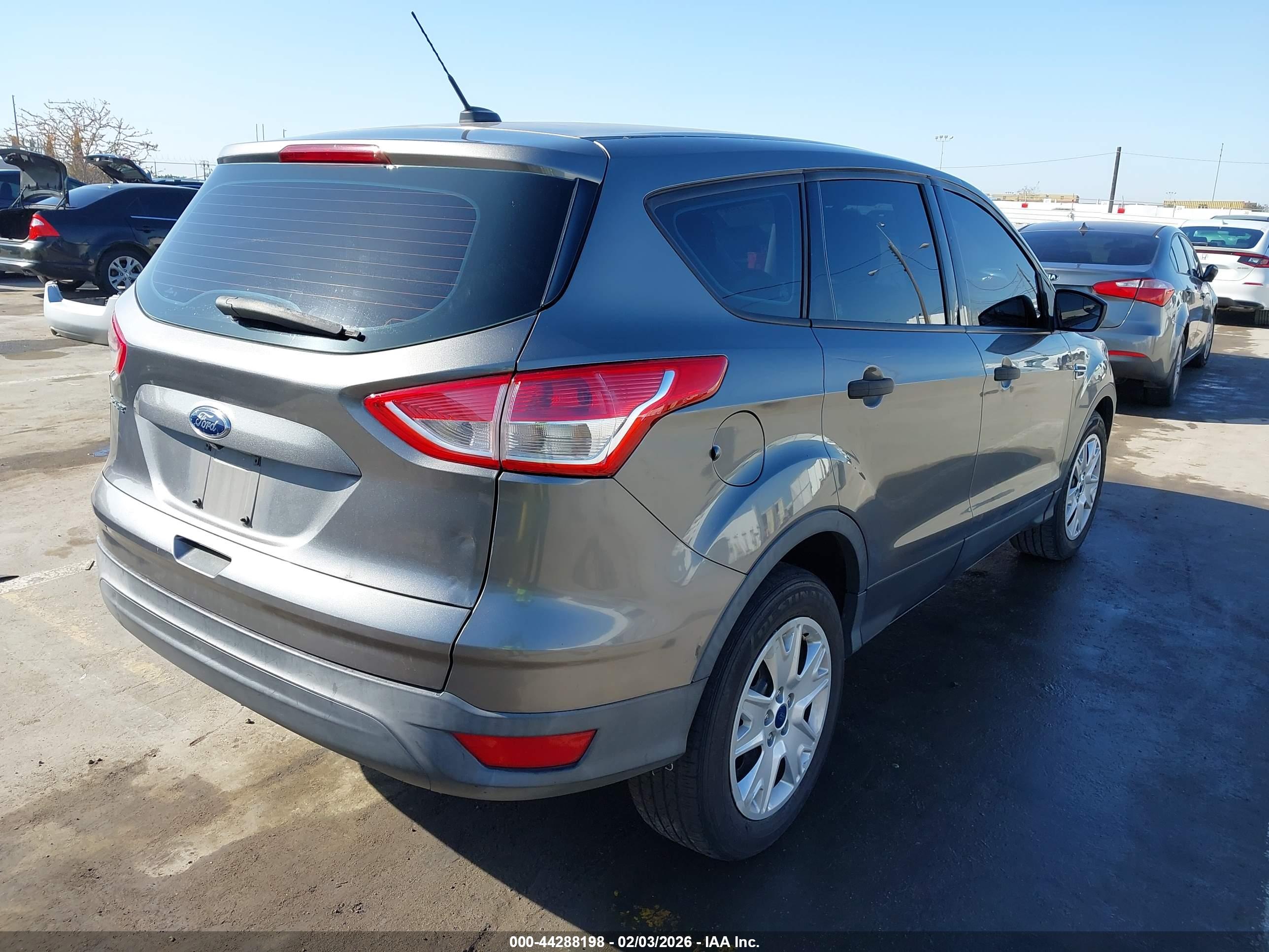 FORD ESCAPE image 4