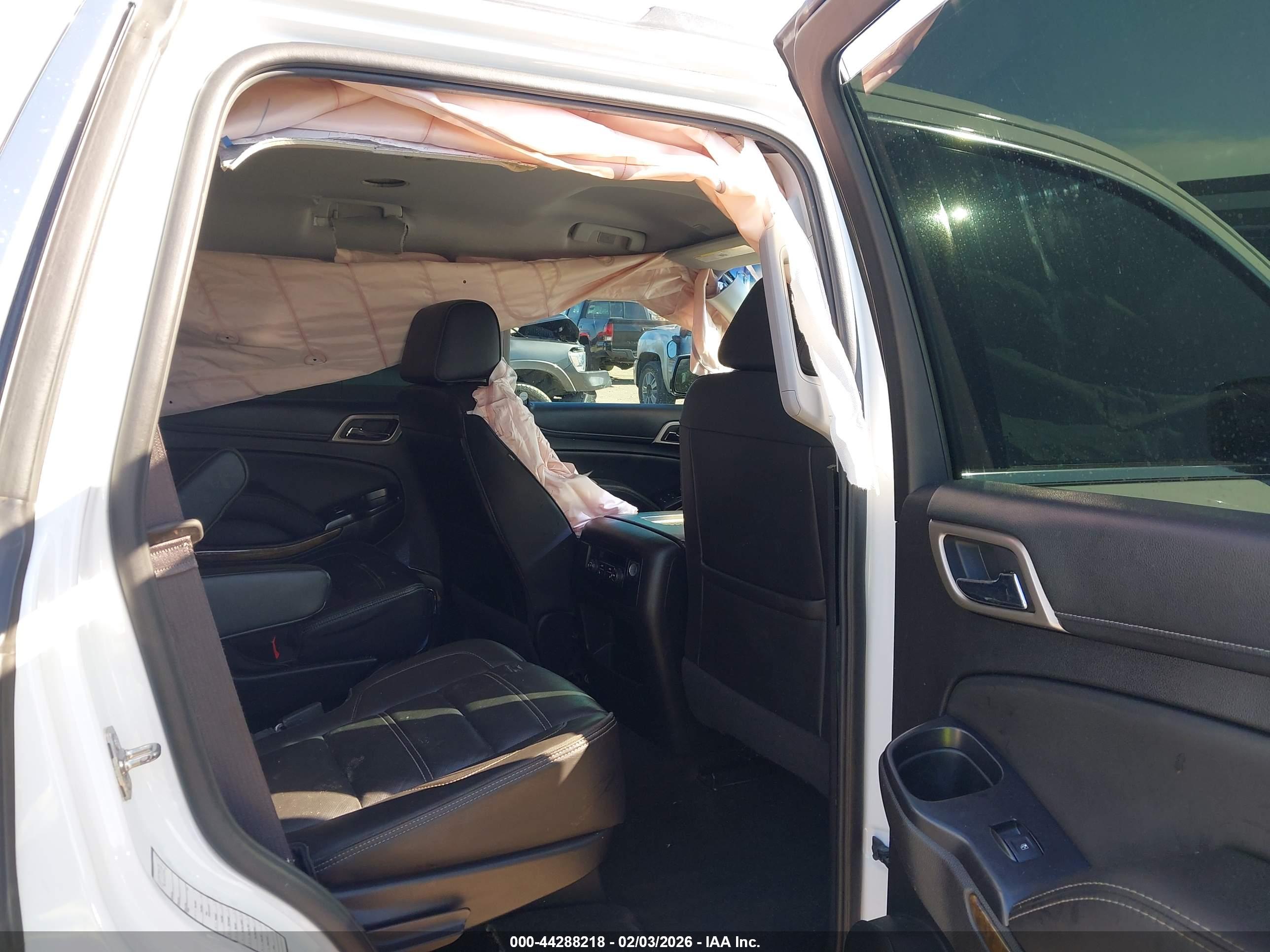 GMC YUKON image 8