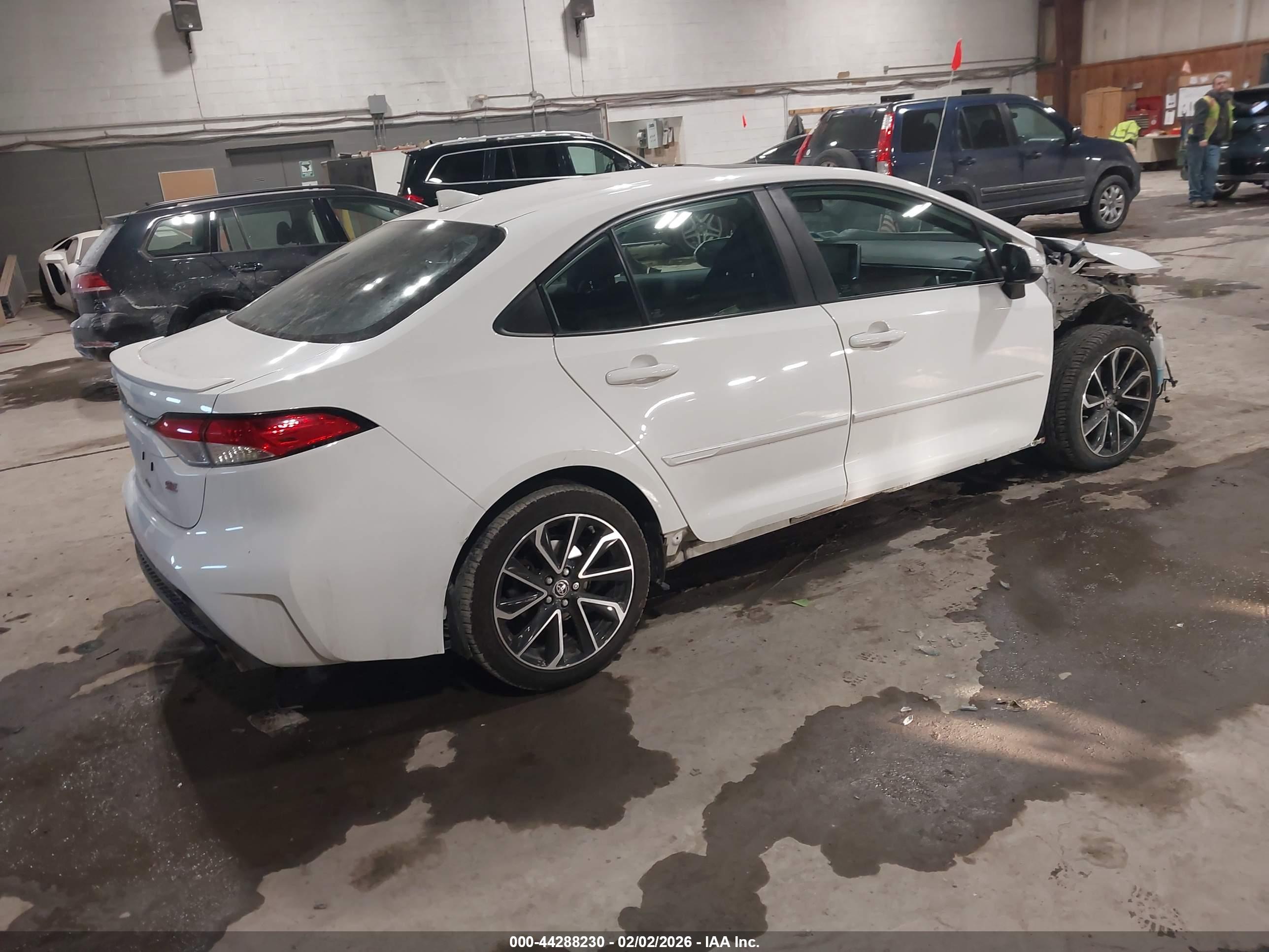 TOYOTA COROLLA image 4