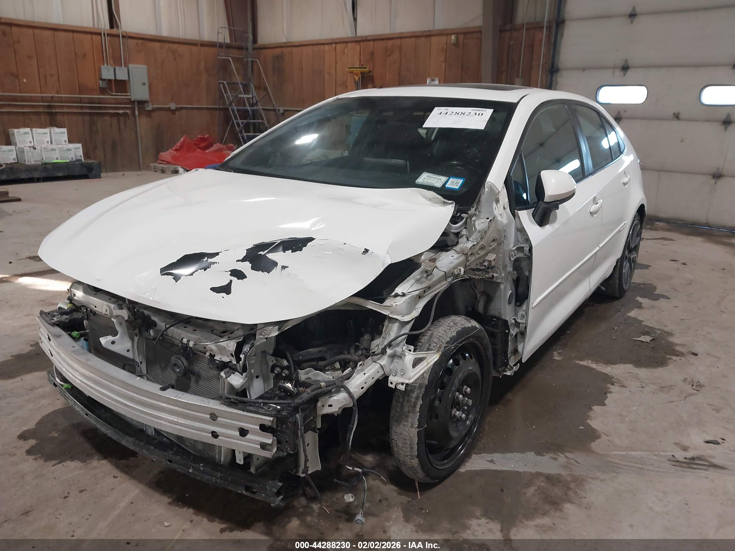 TOYOTA COROLLA image 6