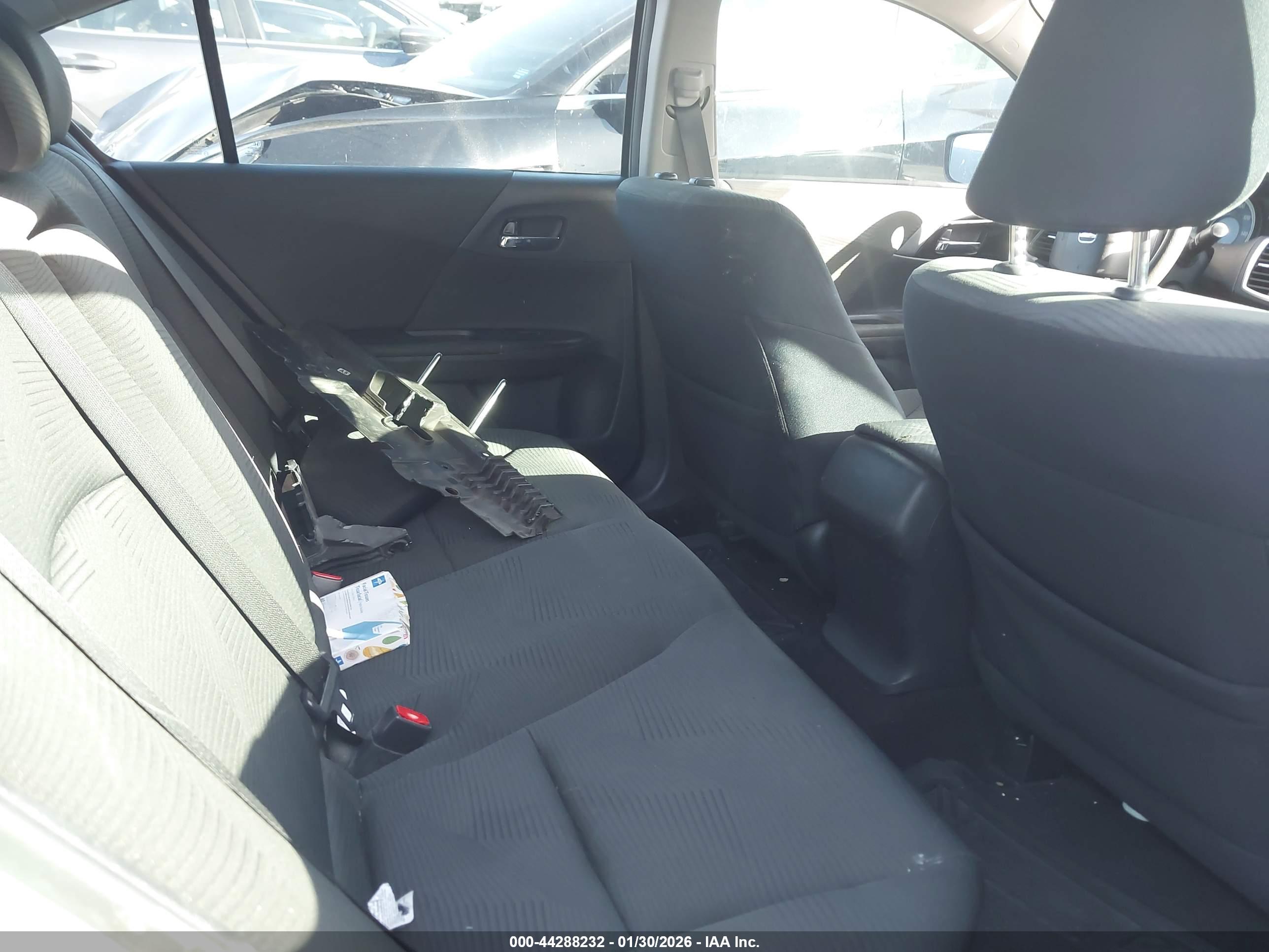 HONDA ACCORD image 8