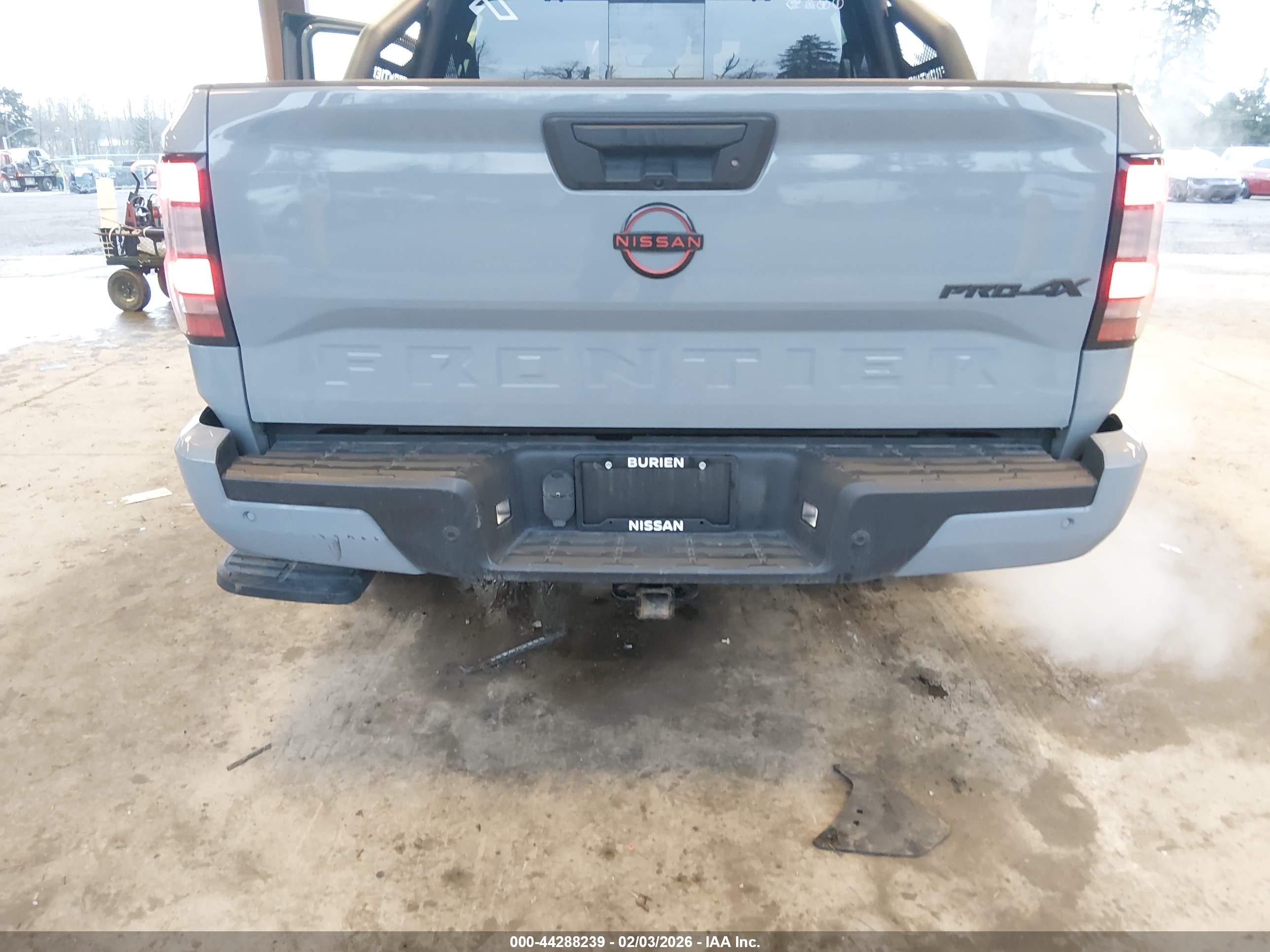 NISSAN FRONTIER image 6