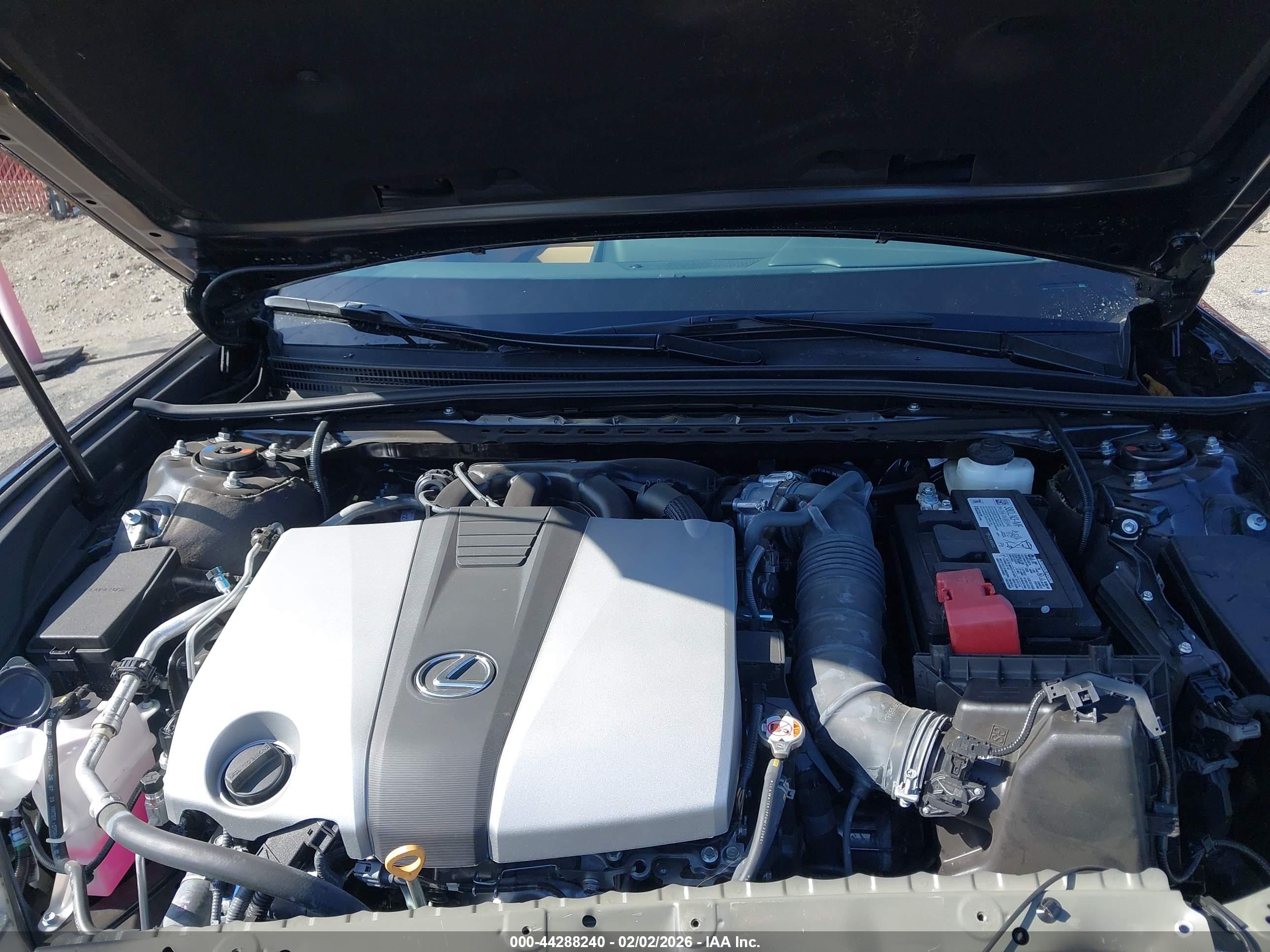 LEXUS ES image 10