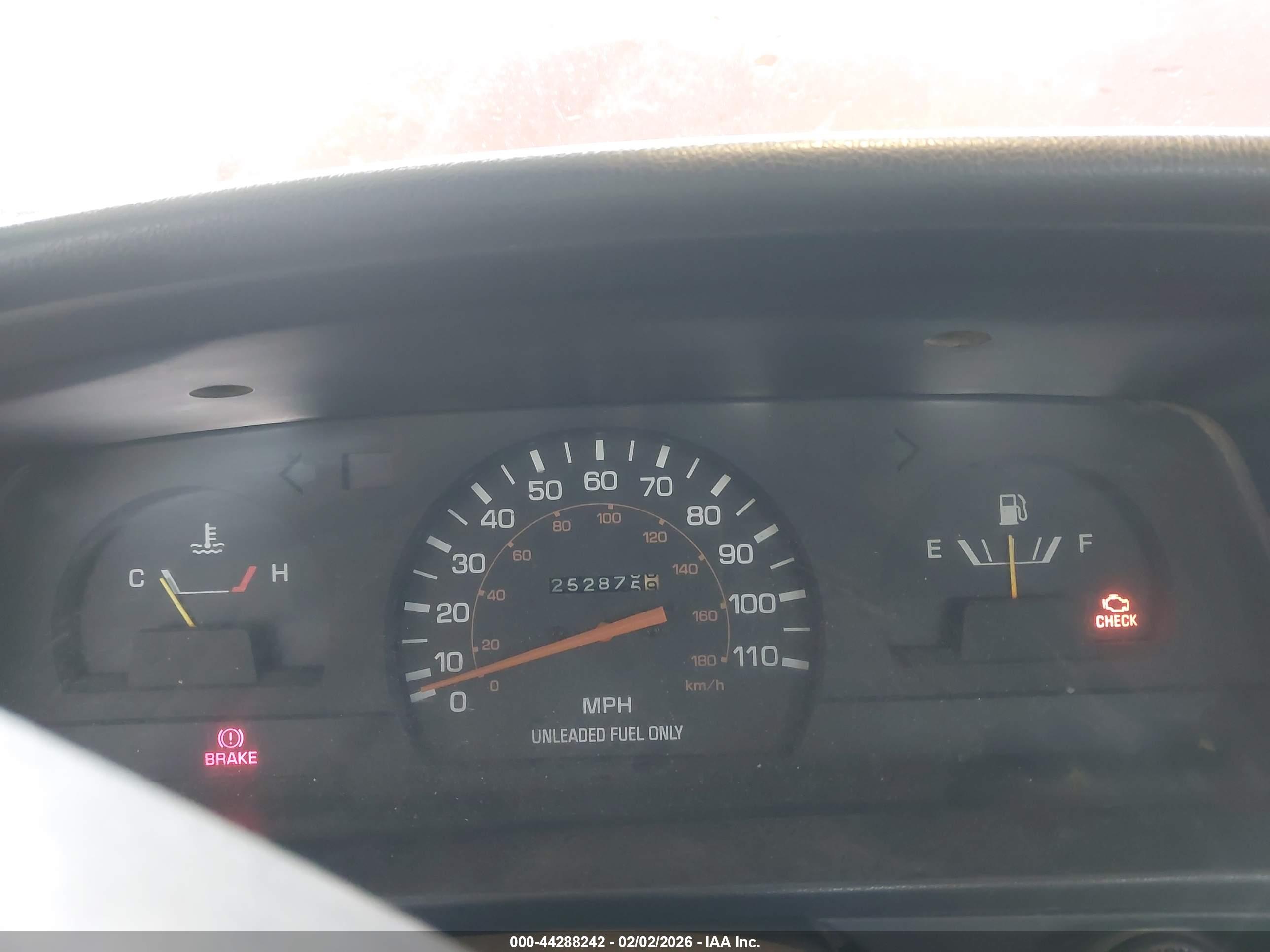 TOYOTA PICKUP image 7