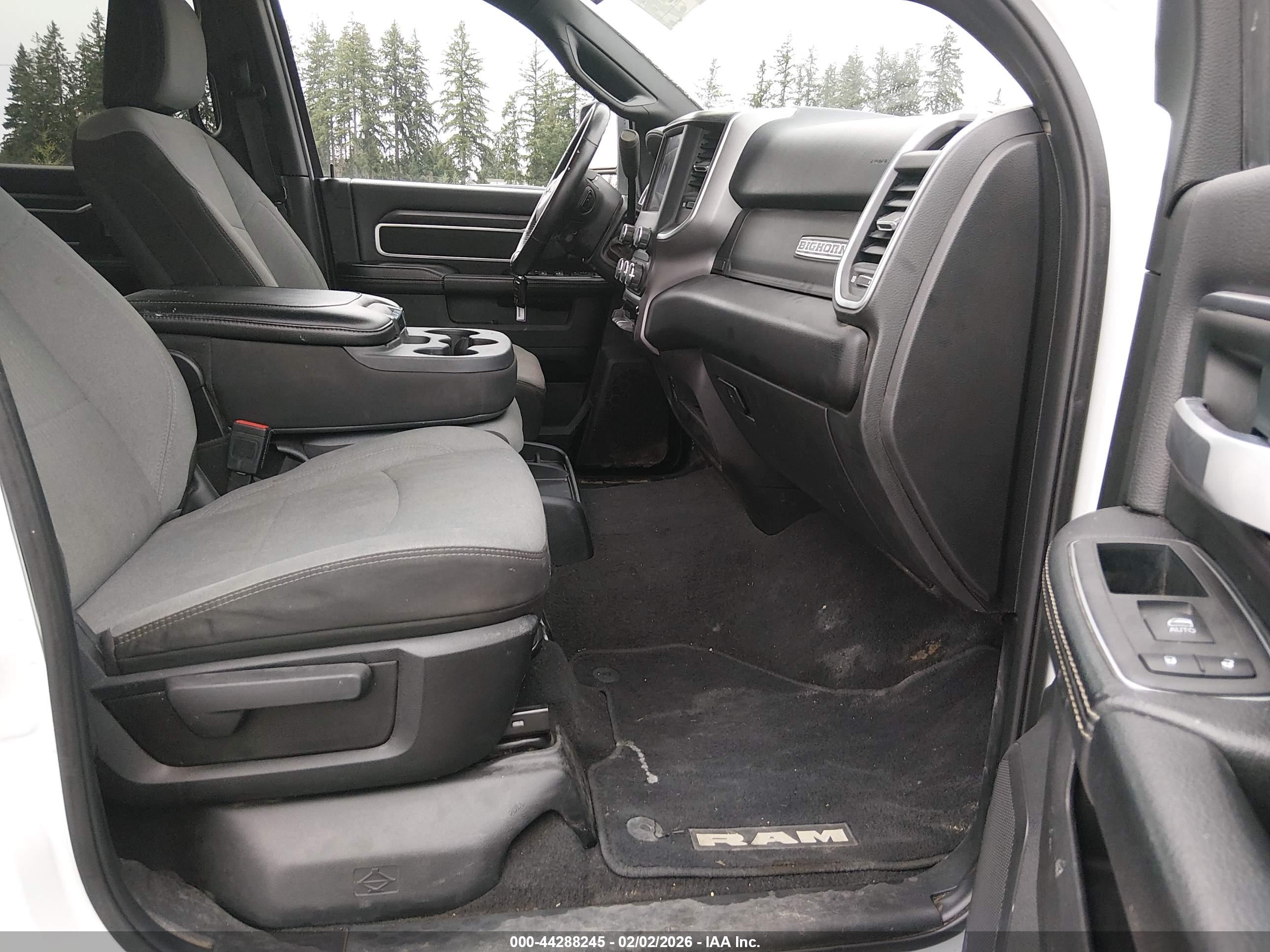 RAM 2500 image 5