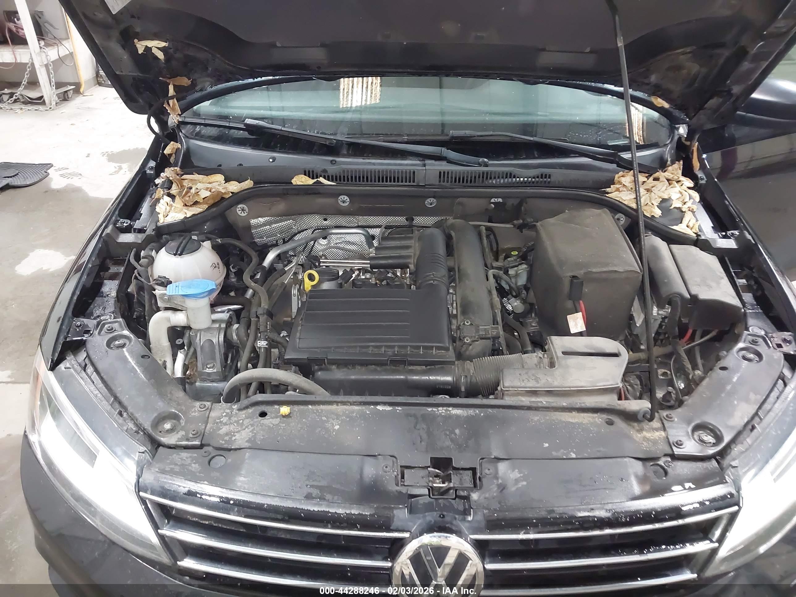 VOLKSWAGEN JETTA image 10