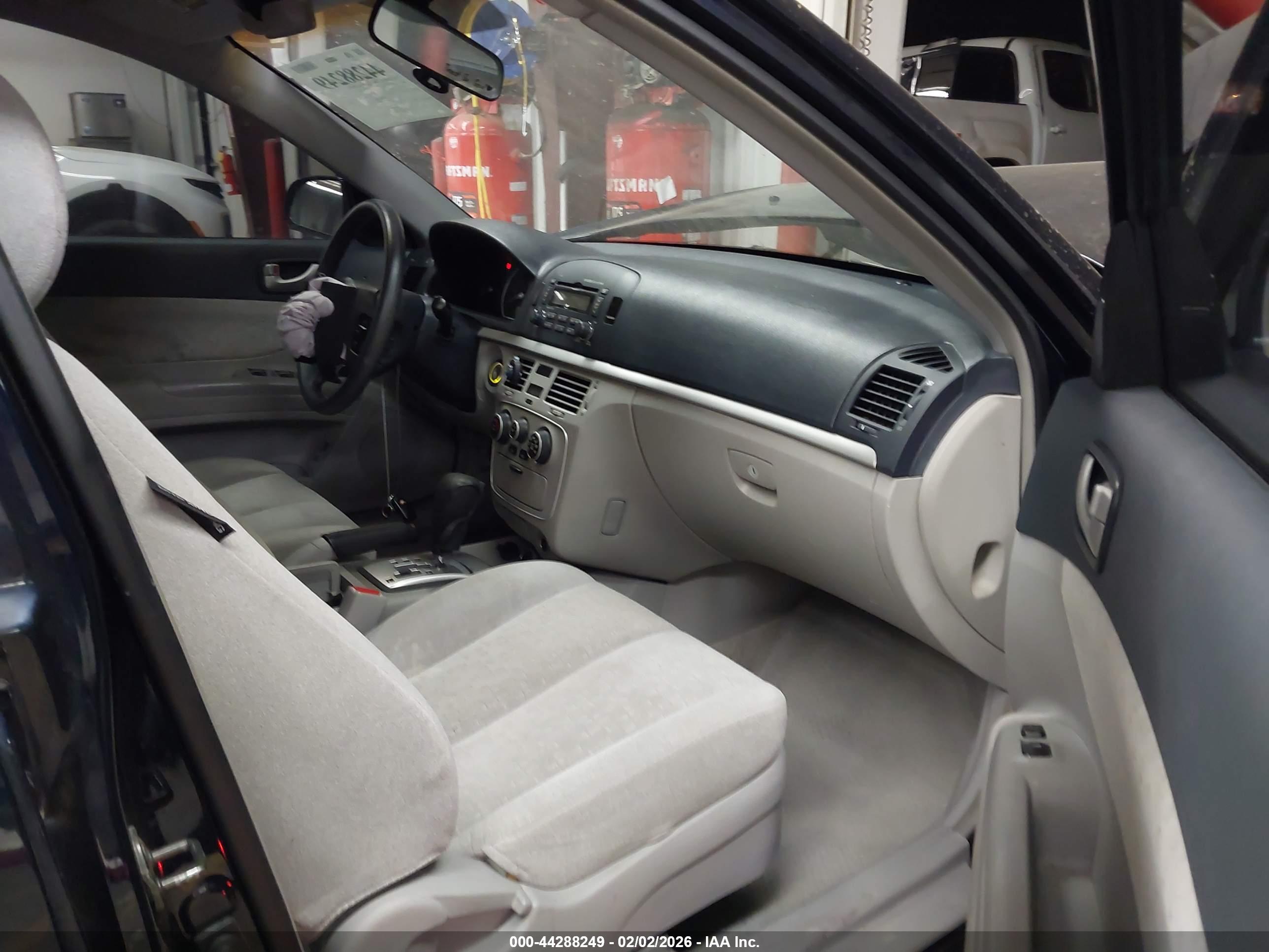 HYUNDAI SONATA image 5