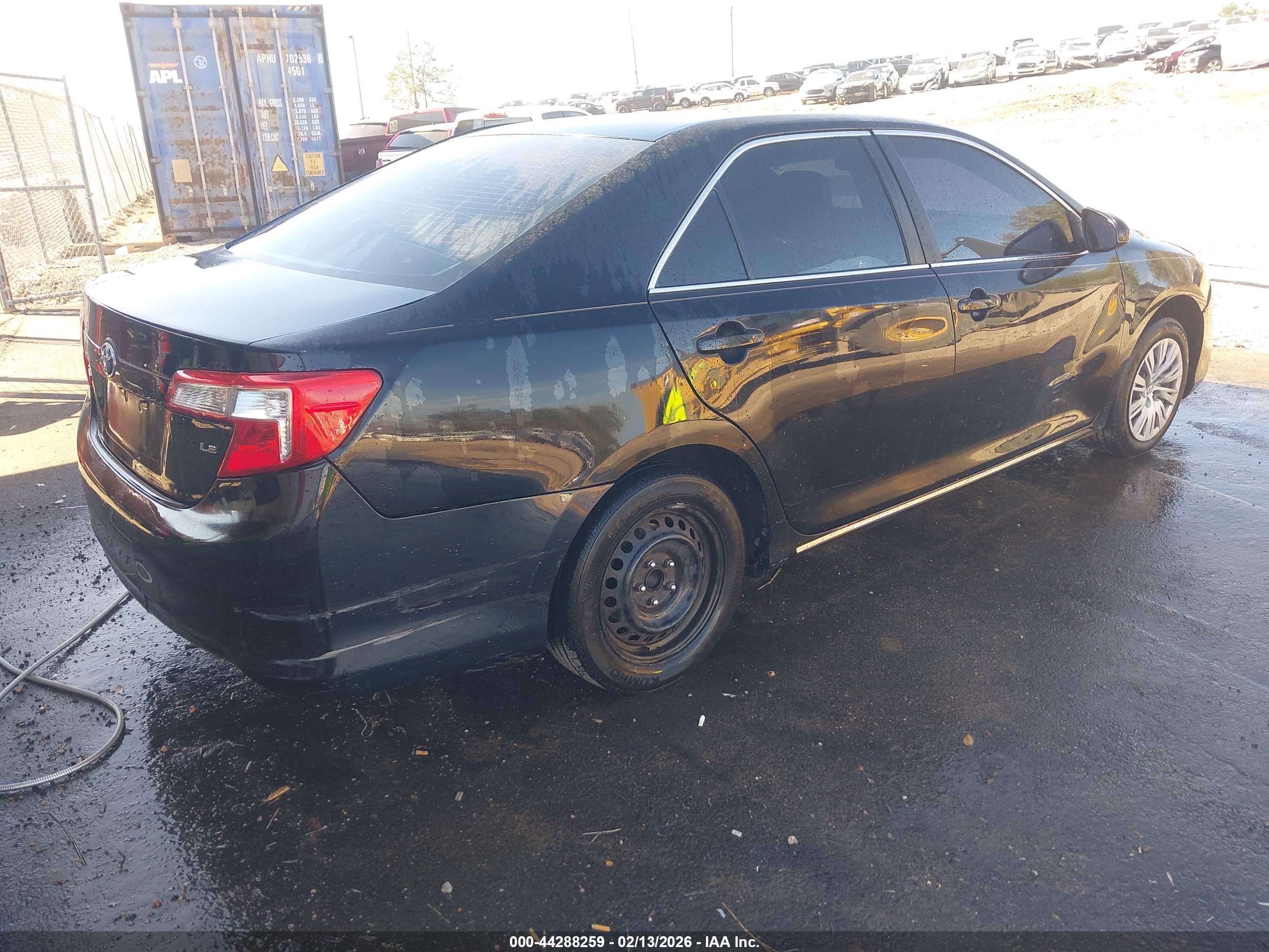 TOYOTA CAMRY image 4