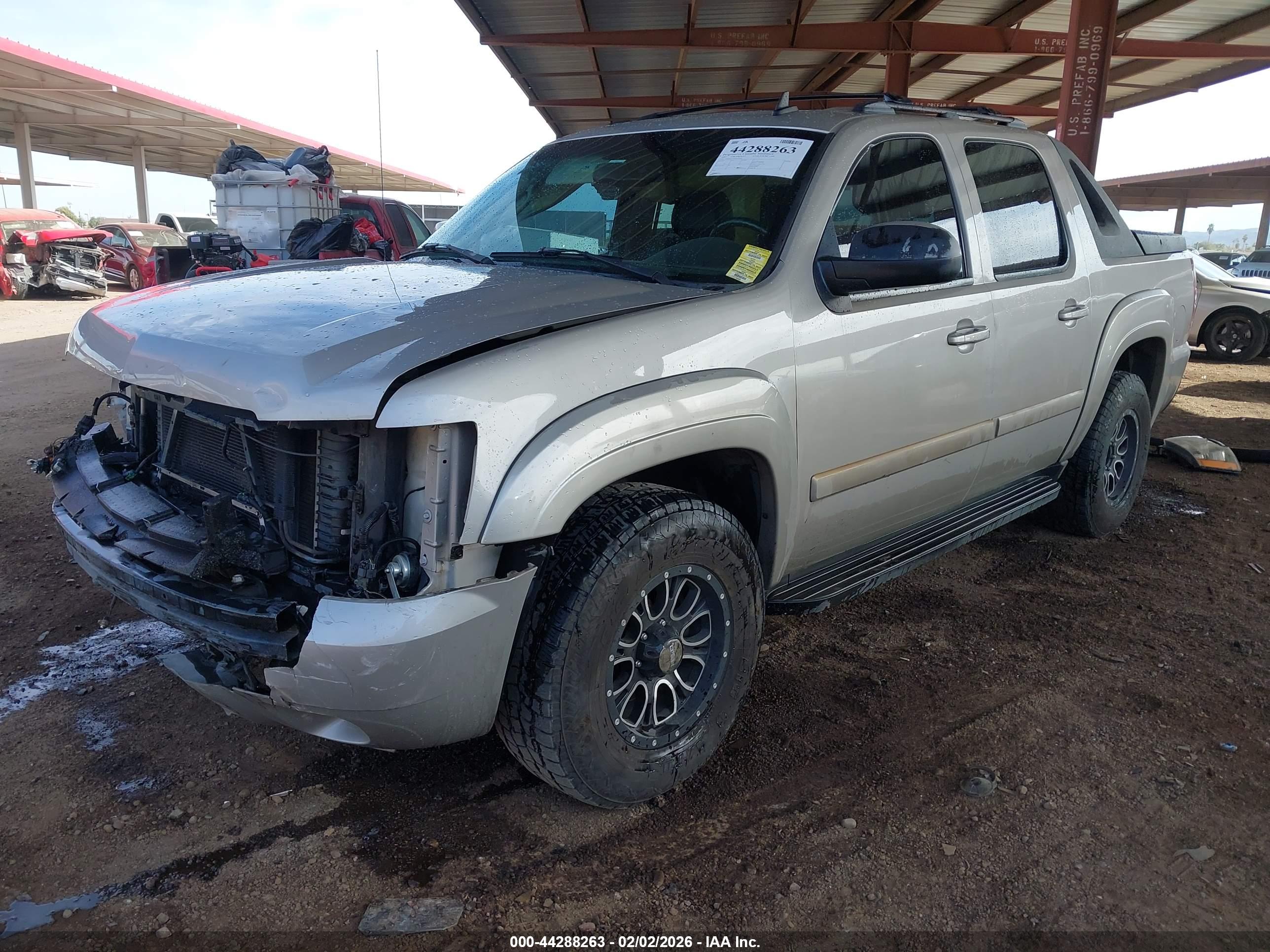 CHEVROLET AVALANCHE image 2