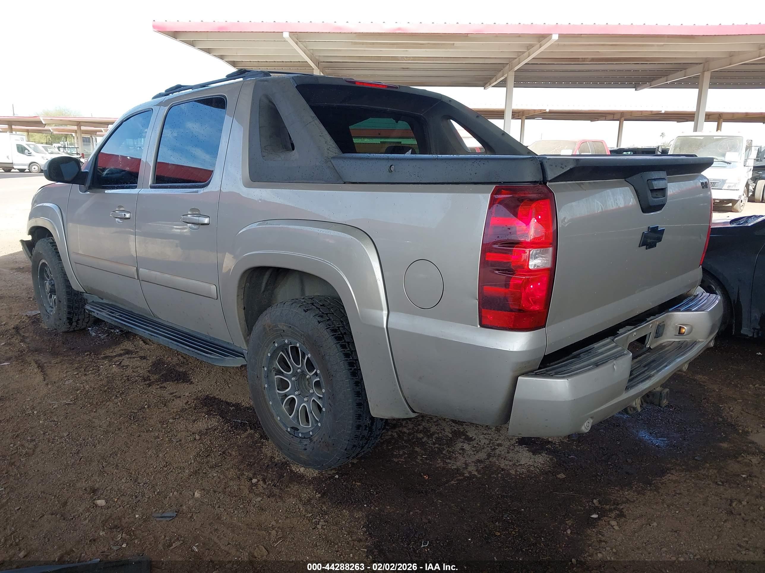CHEVROLET AVALANCHE image 3