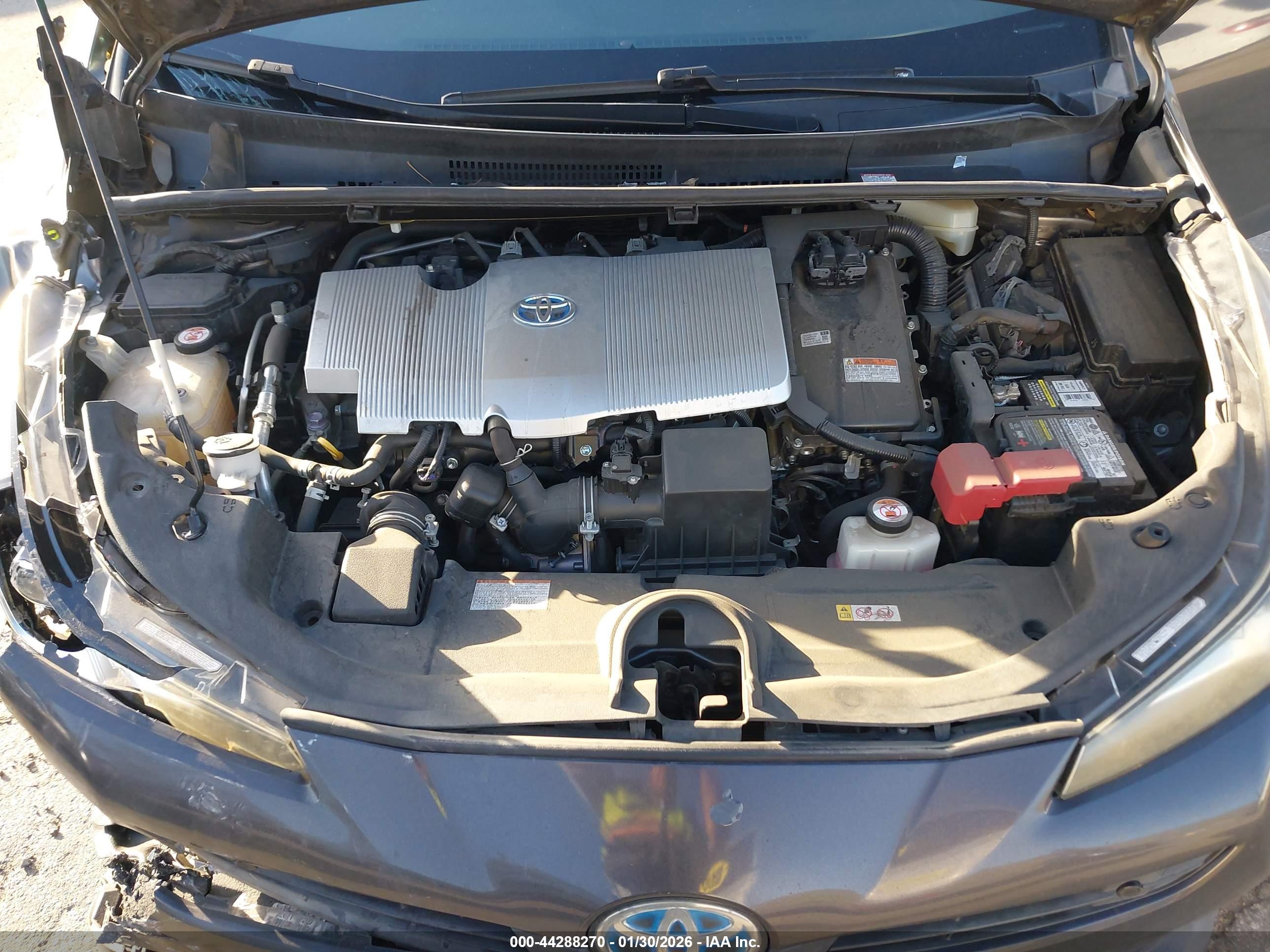 TOYOTA PRIUS image 10