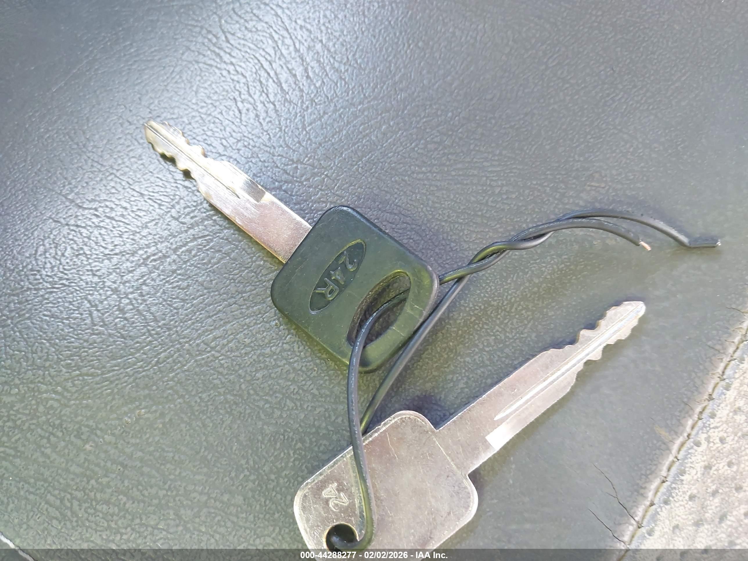 FORD E-350 image 11