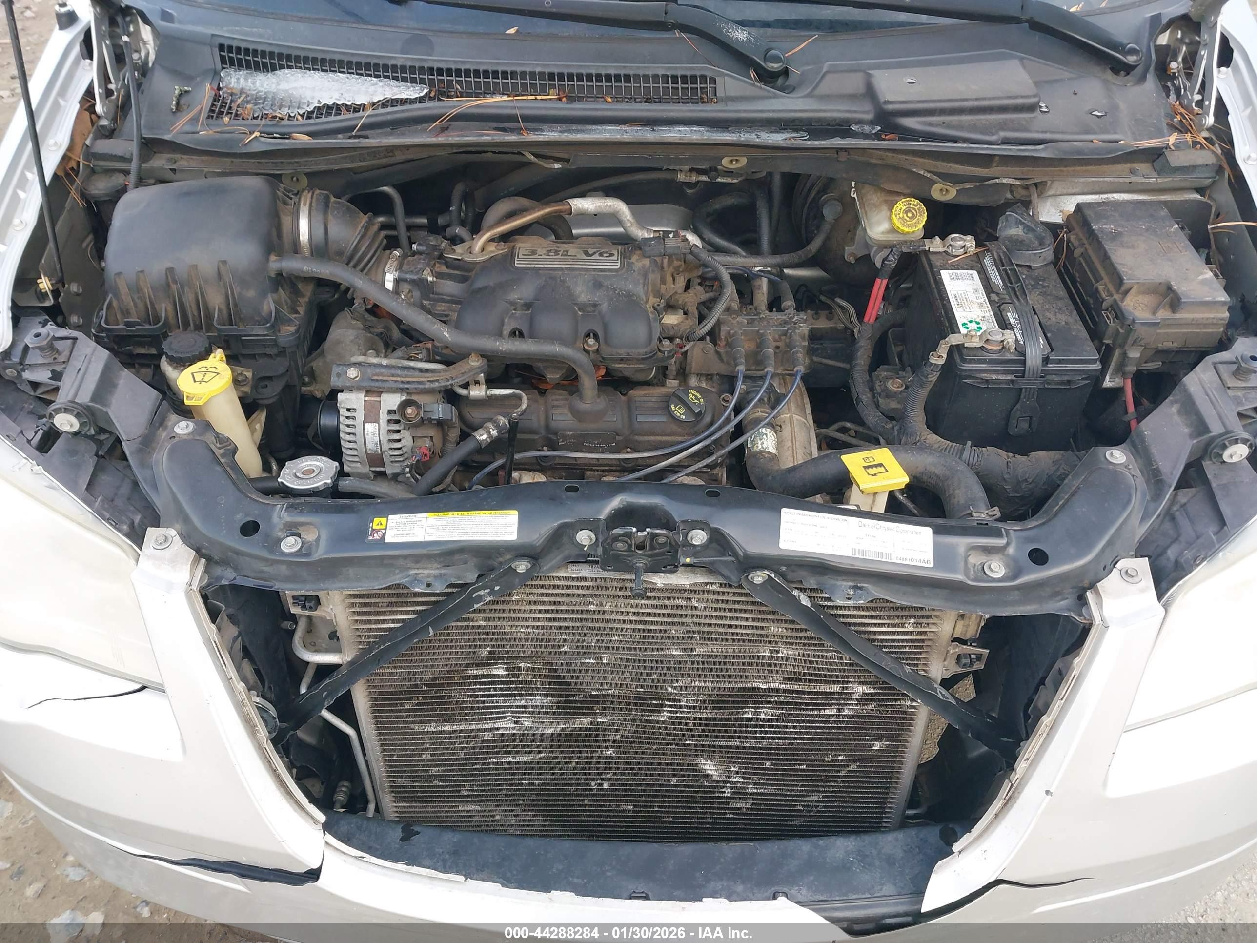 CHRYSLER TOWN image 10
