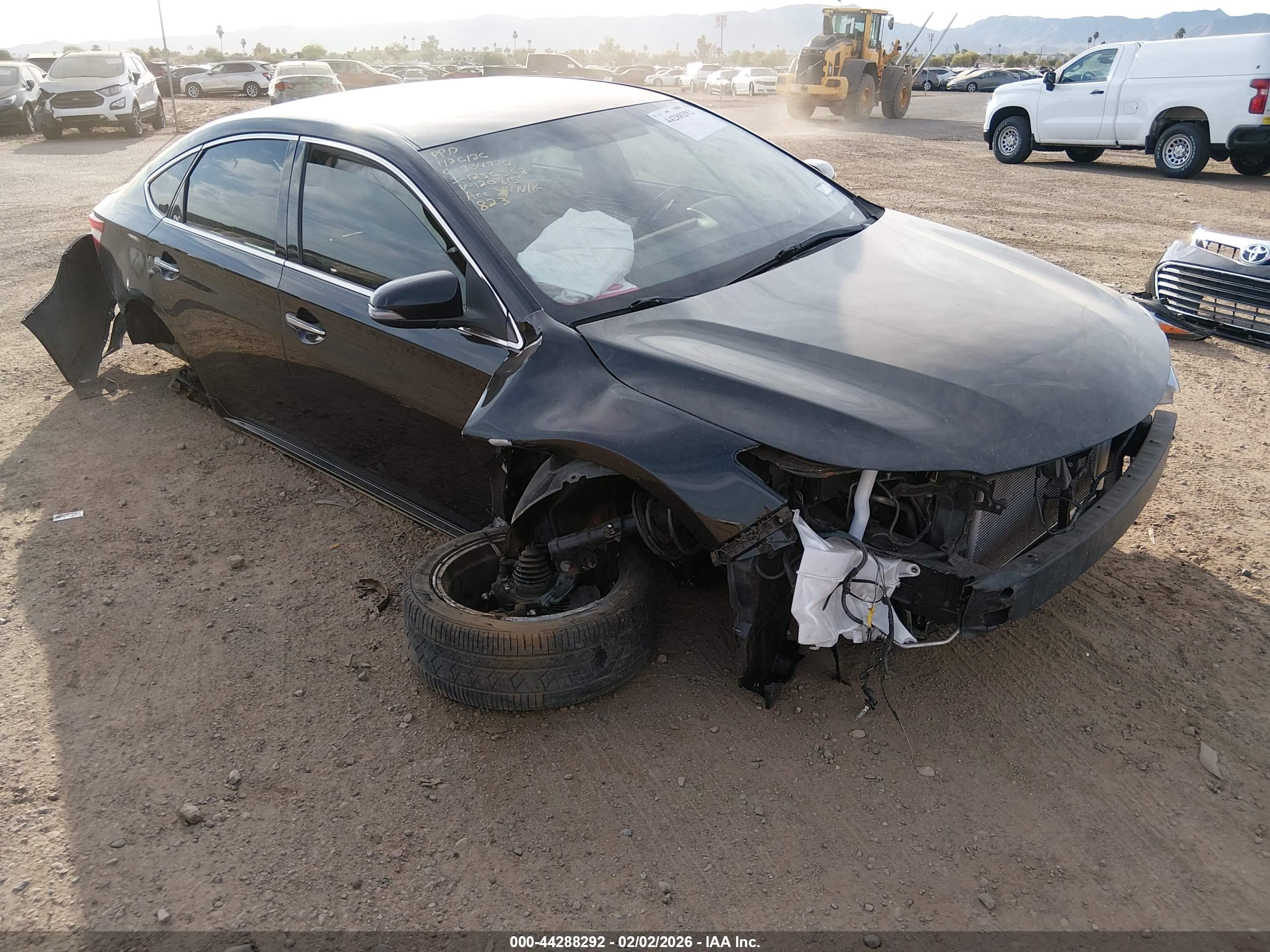 TOYOTA AVALON image 6