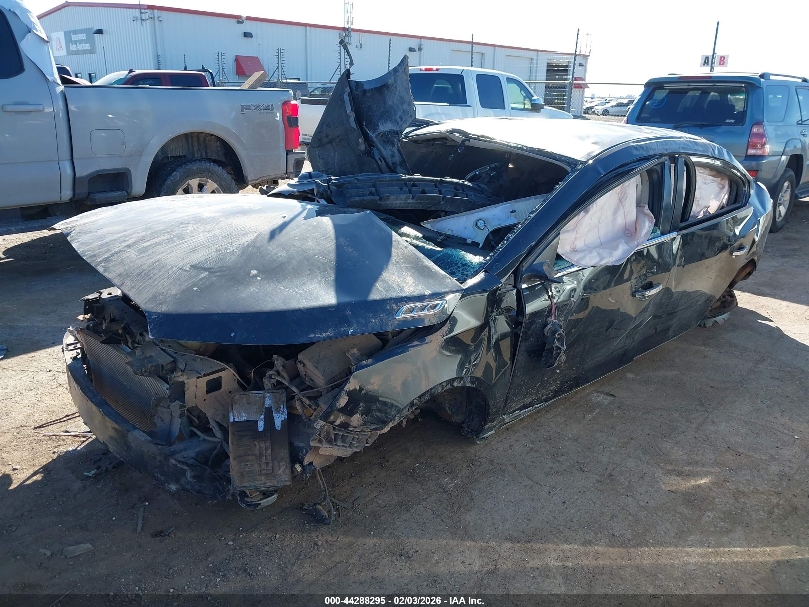 BUICK LACROSSE image 2
