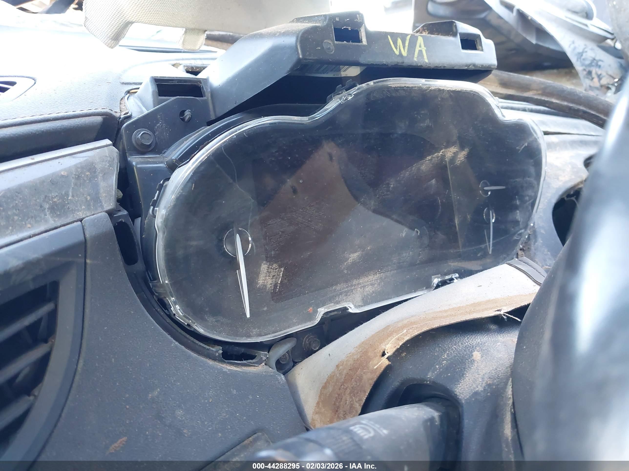 BUICK LACROSSE image 7