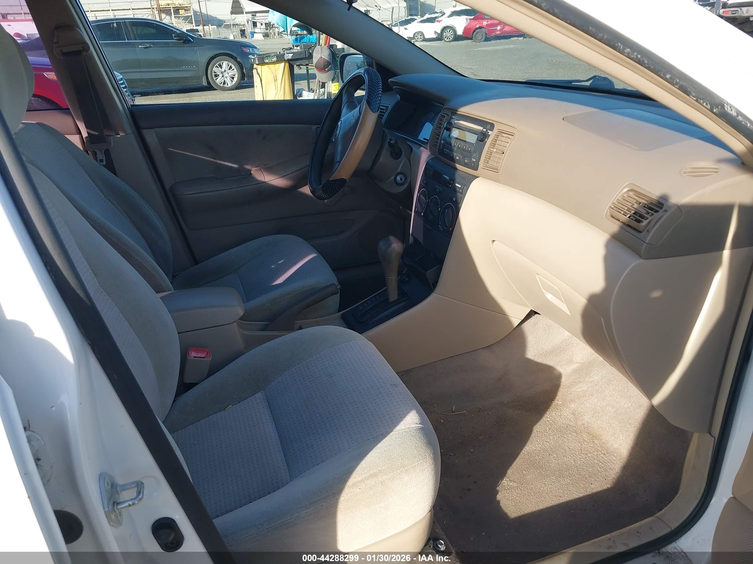 TOYOTA COROLLA image 5