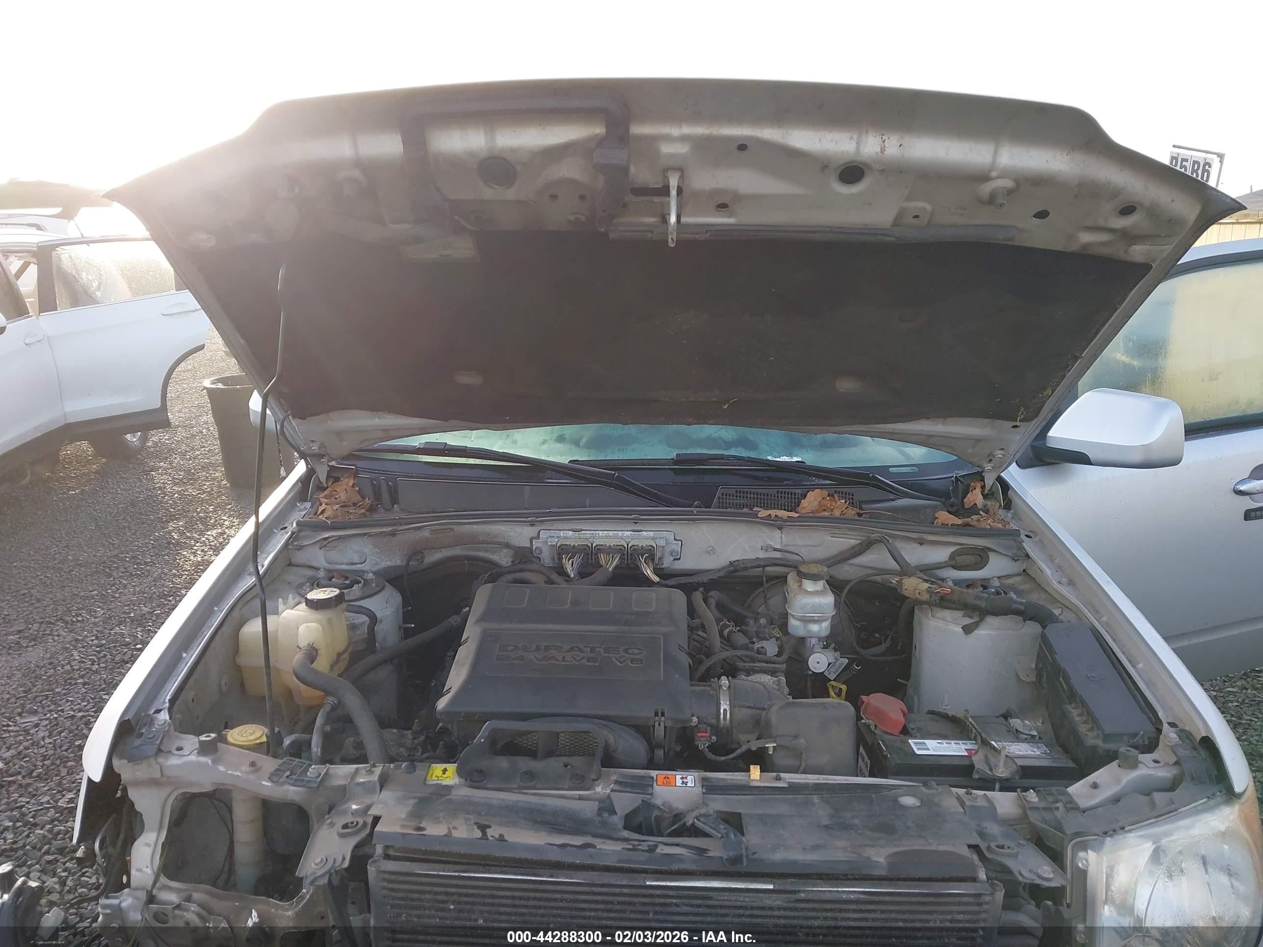 FORD ESCAPE image 10