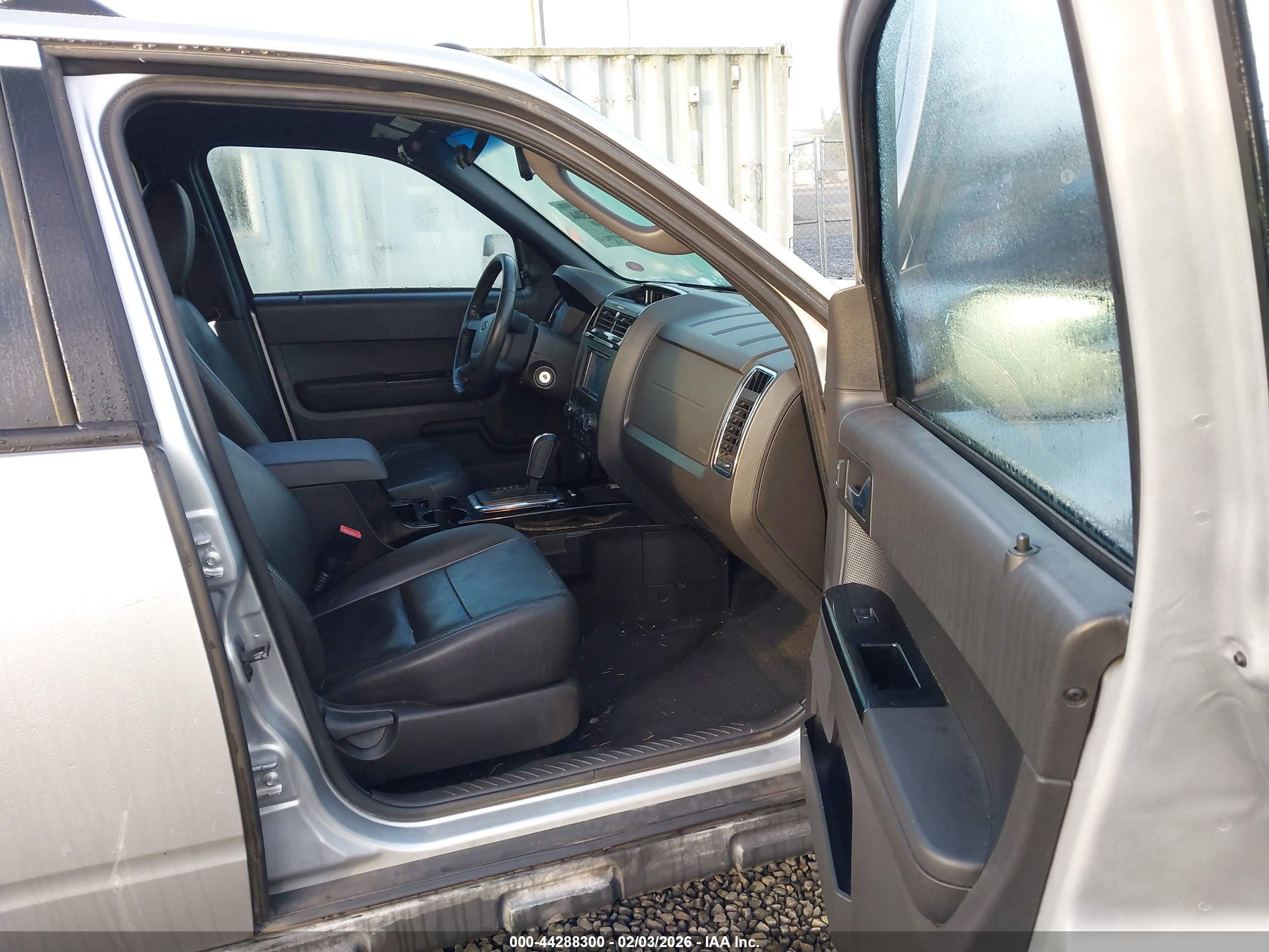 FORD ESCAPE image 5