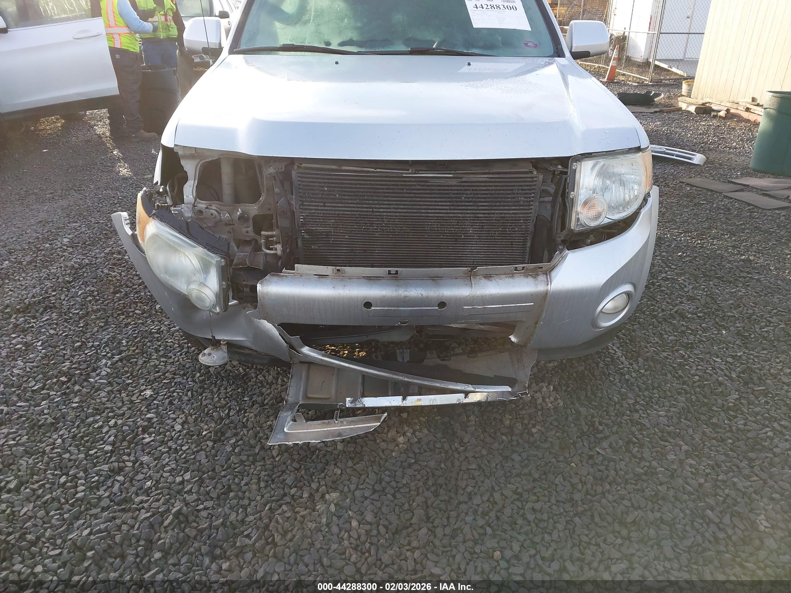 FORD ESCAPE image 6