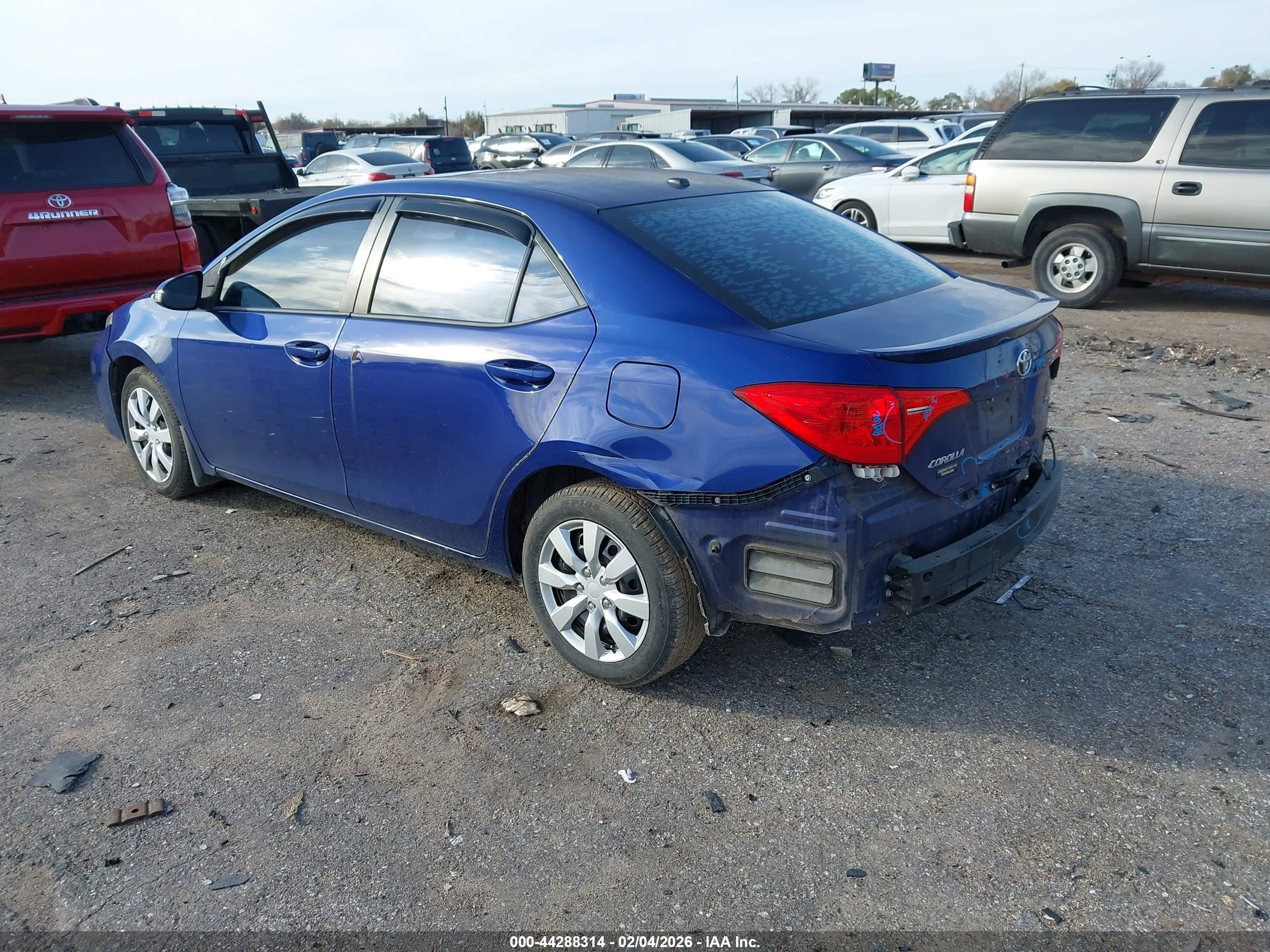TOYOTA COROLLA image 3