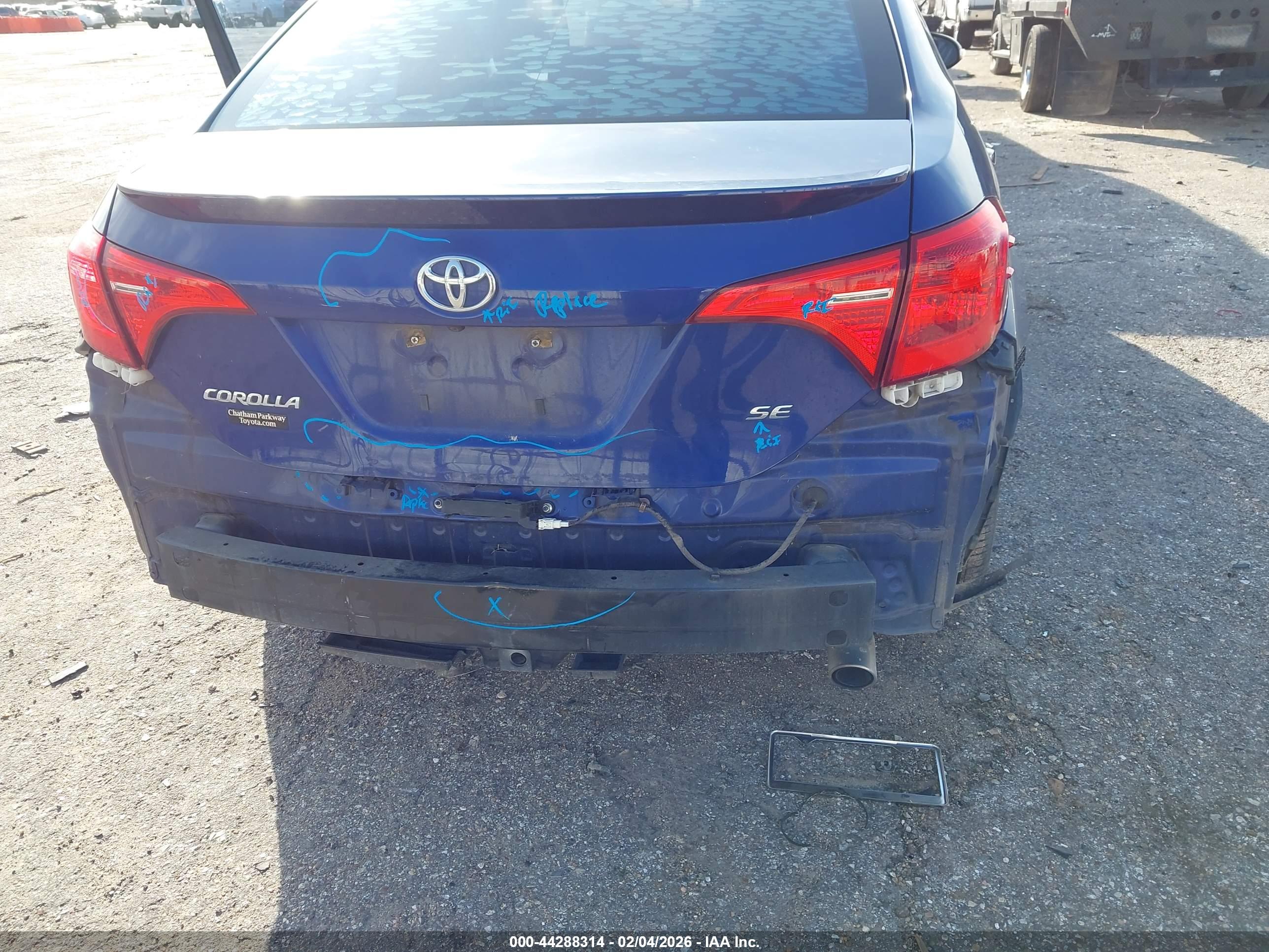 TOYOTA COROLLA image 6