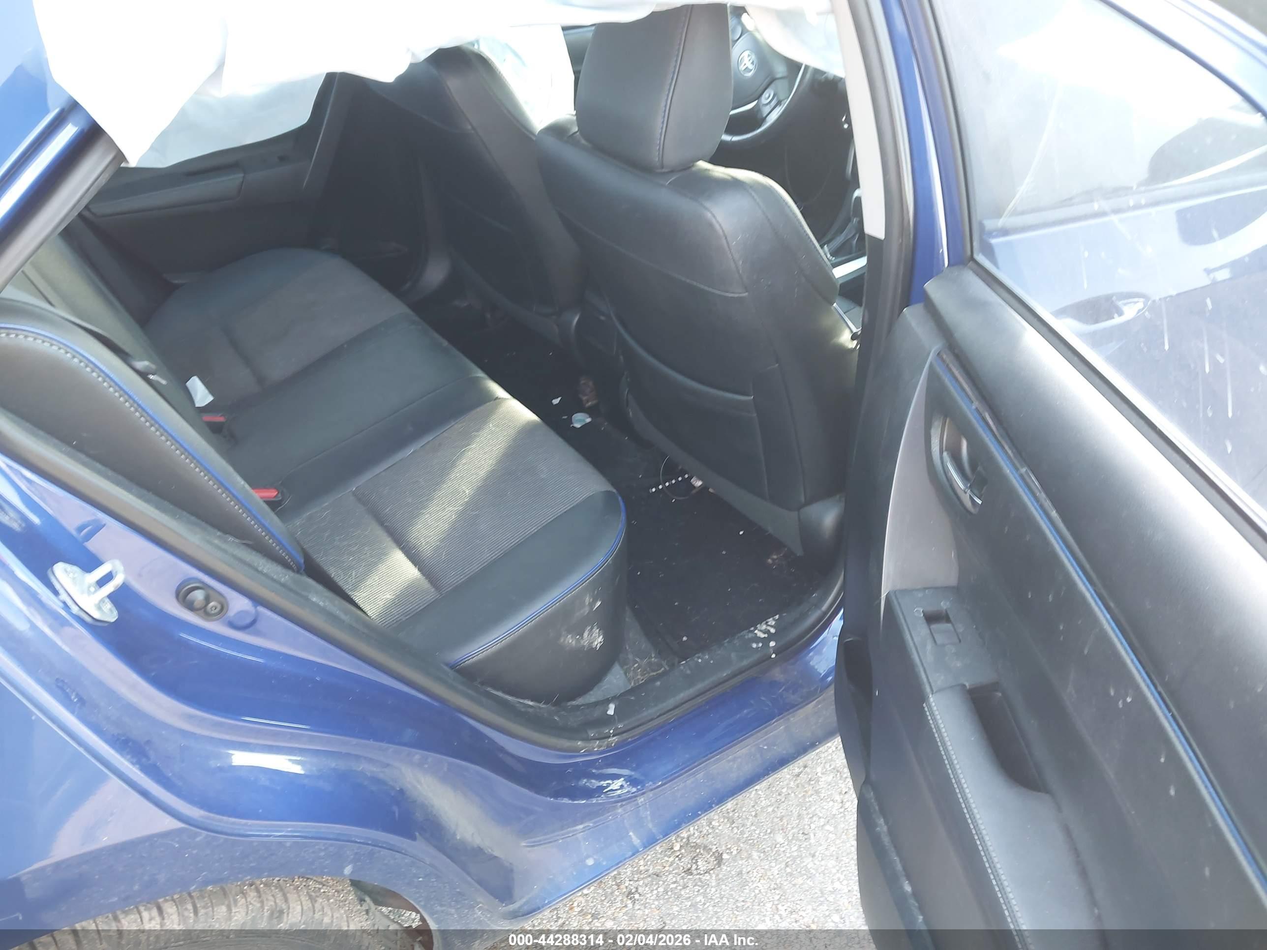TOYOTA COROLLA image 8