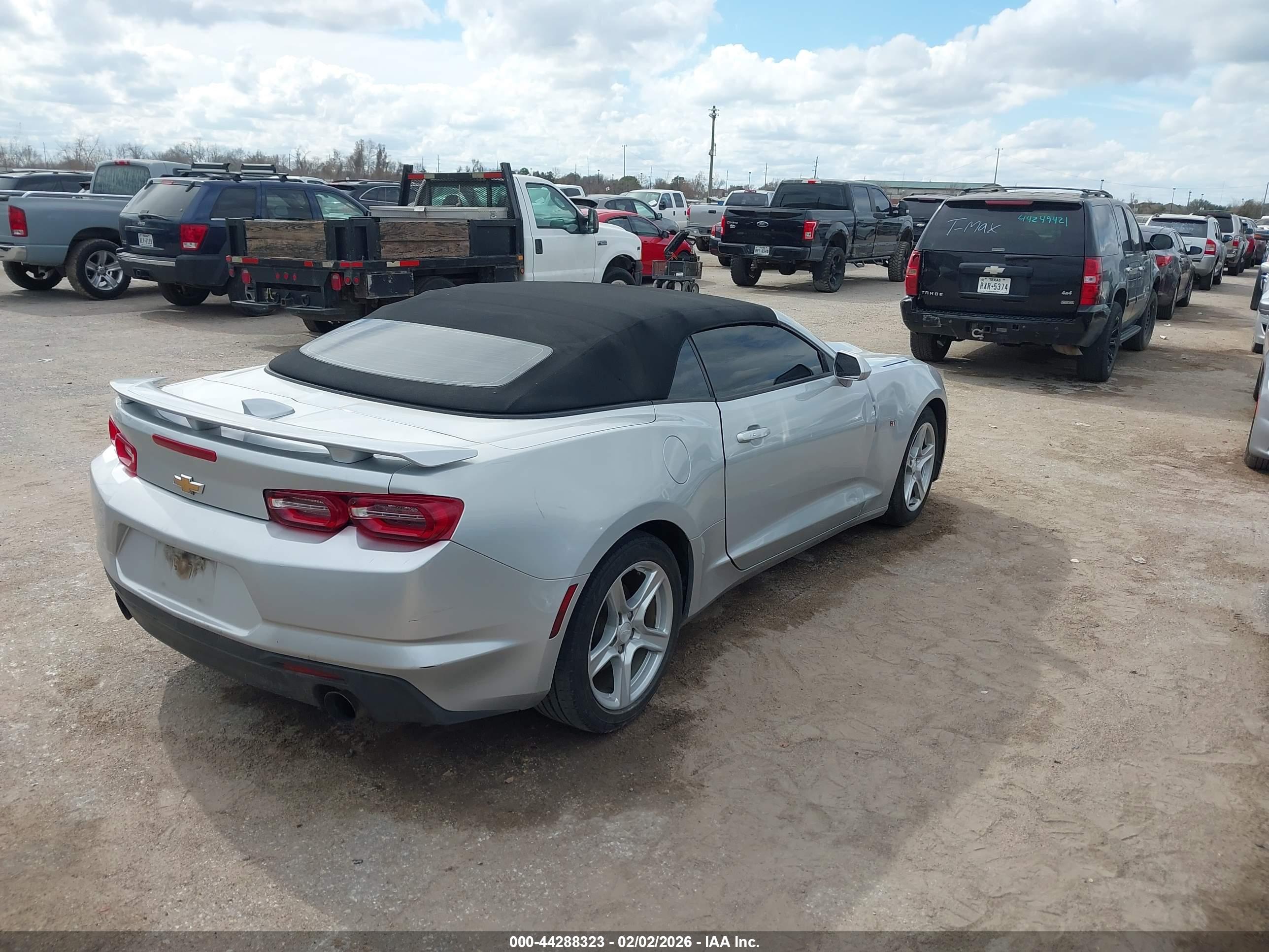 CHEVROLET CAMARO image 4