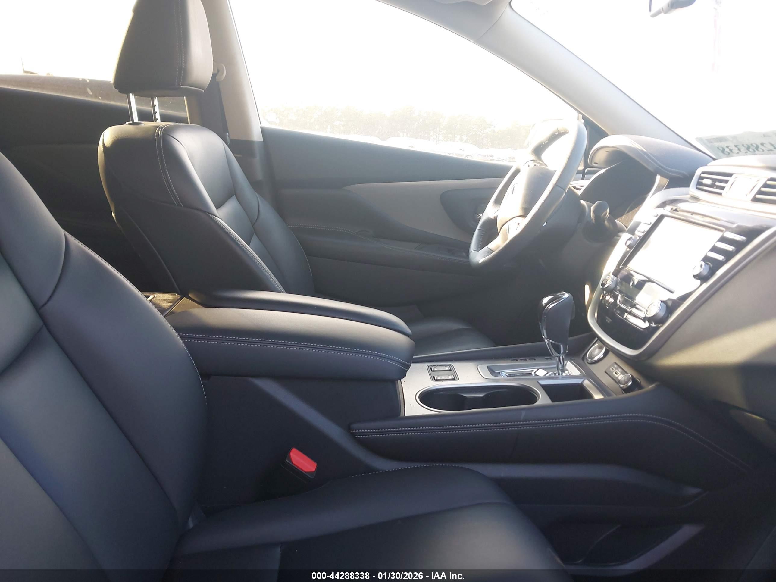 NISSAN MURANO image 5