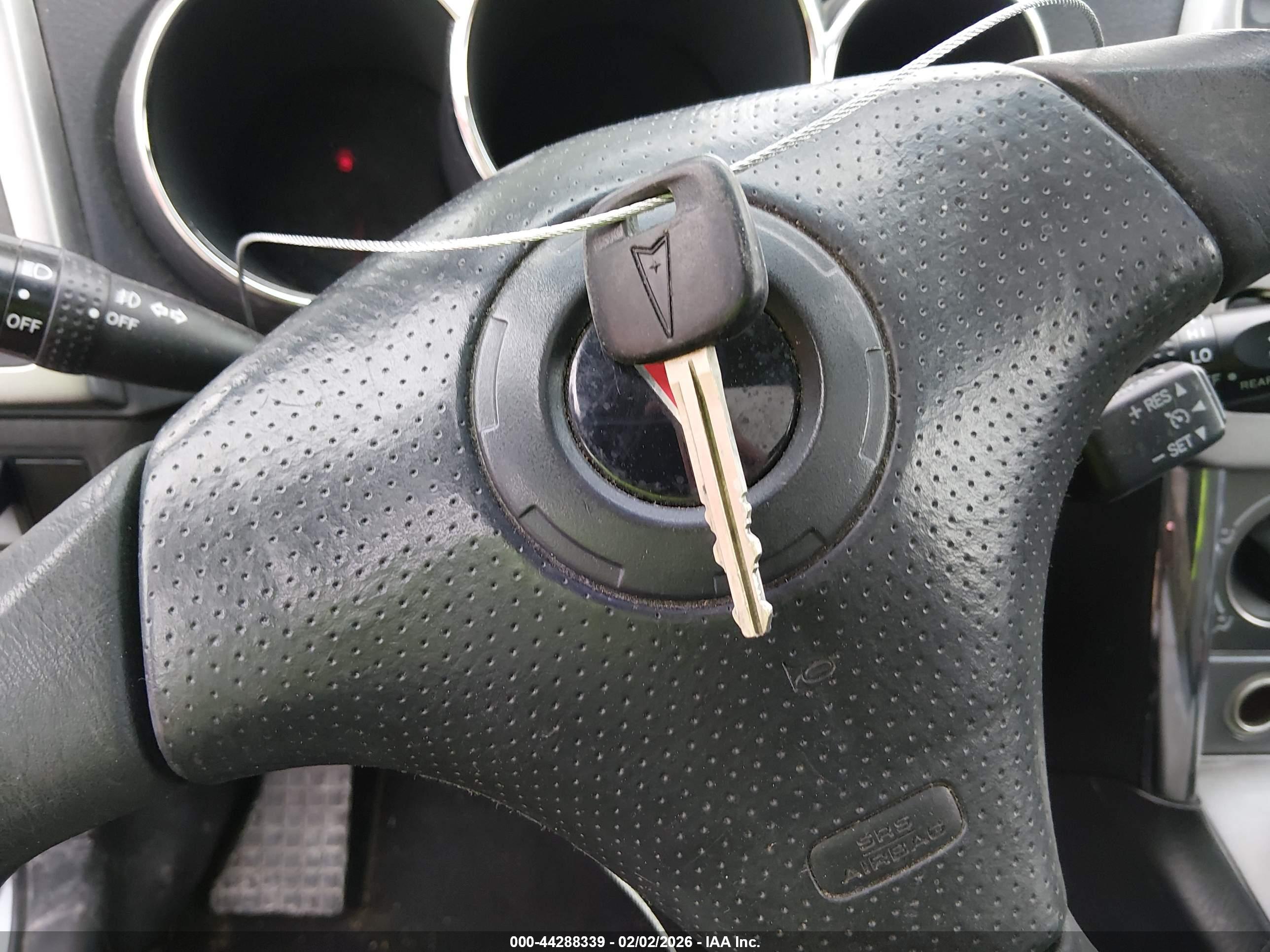 PONTIAC VIBE image 11