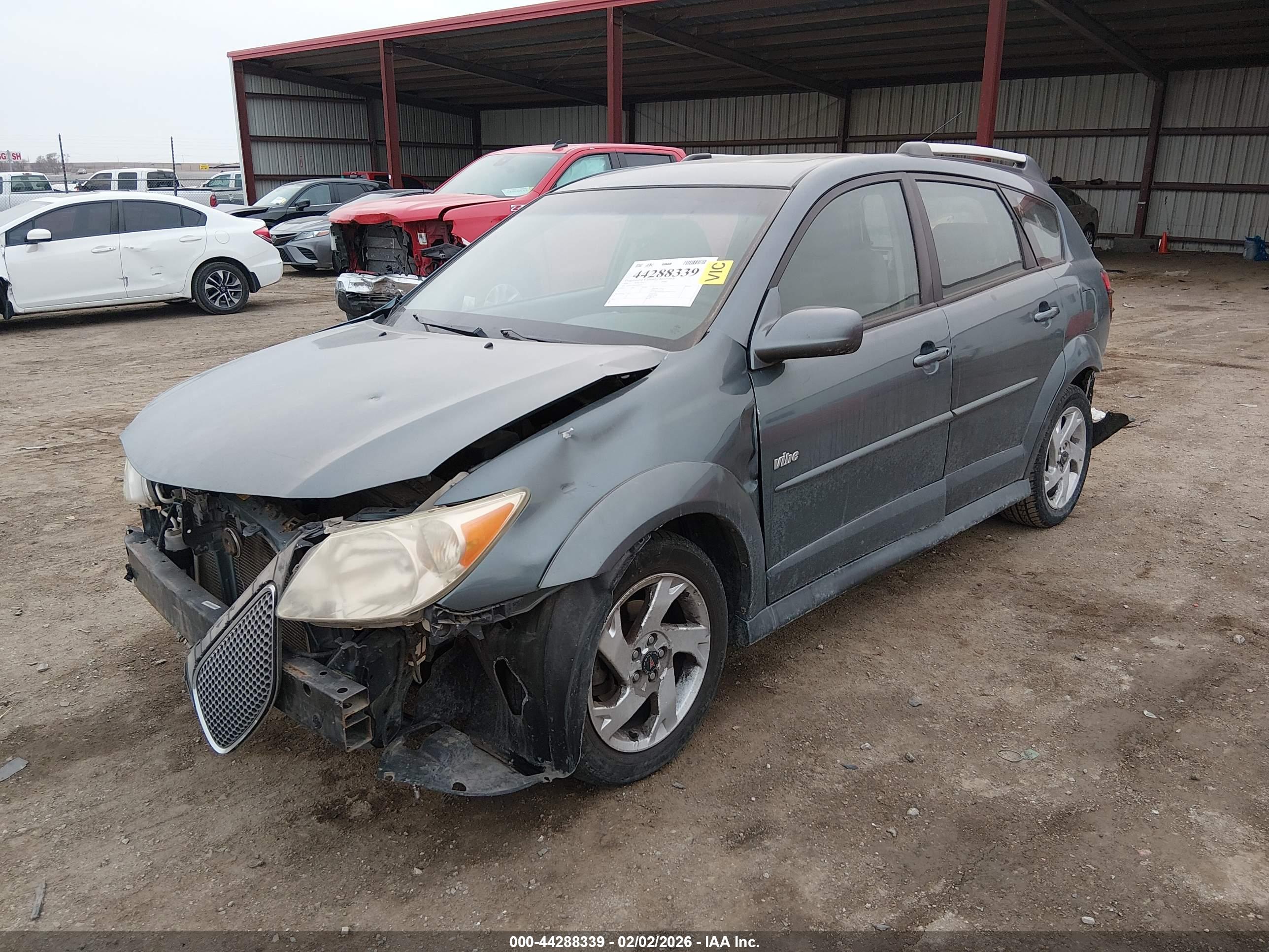 PONTIAC VIBE image 2