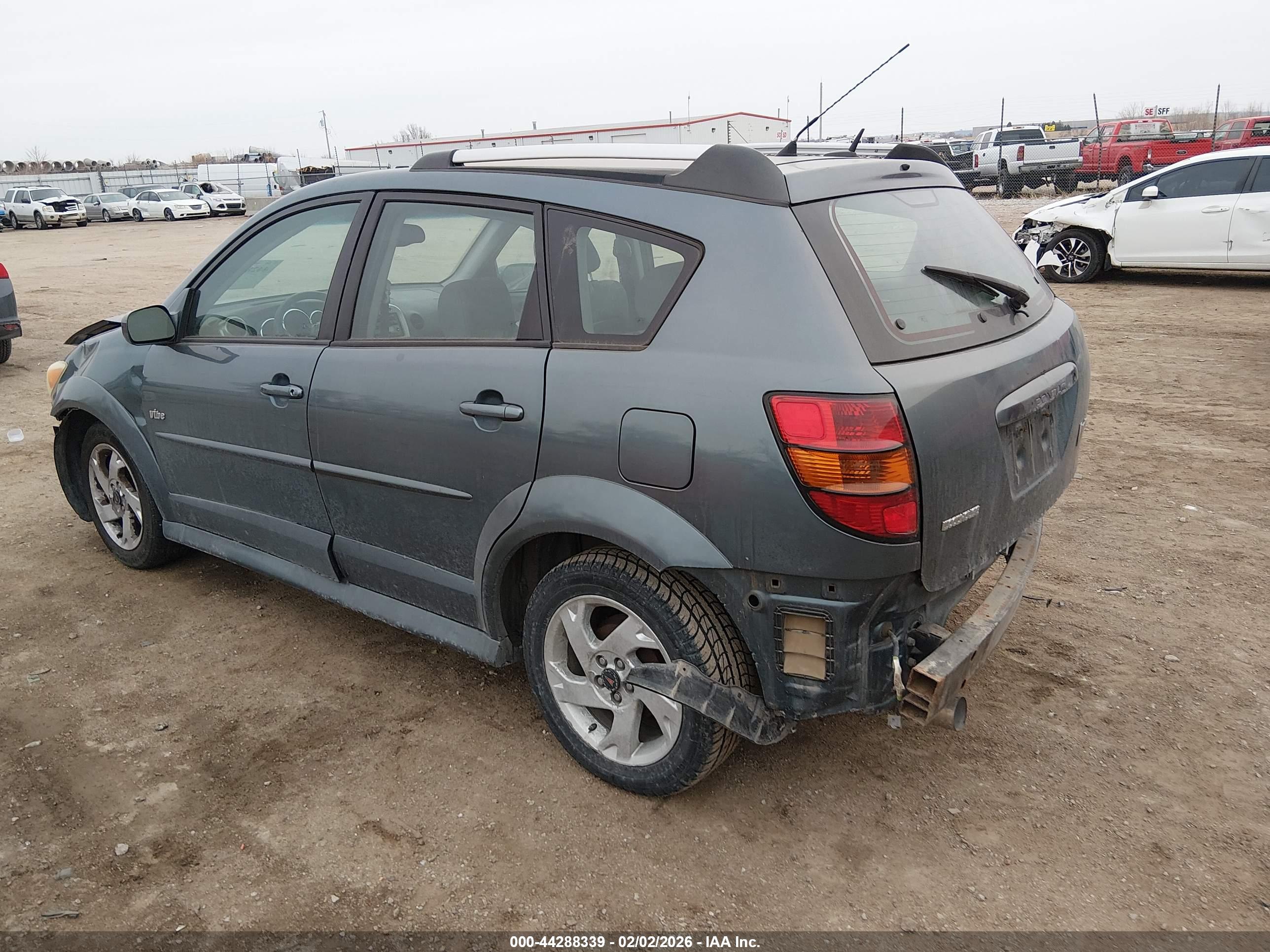 PONTIAC VIBE image 3