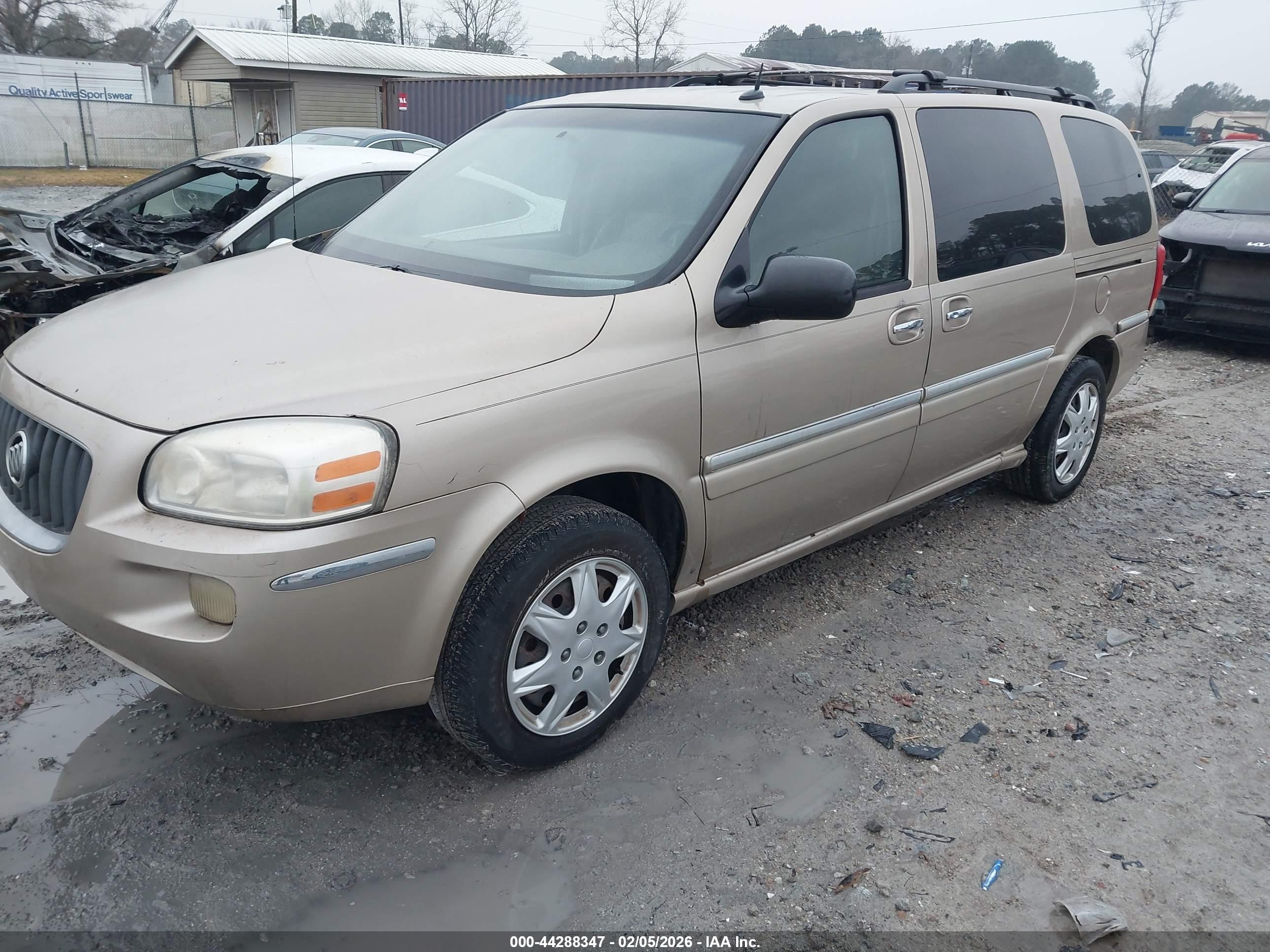 BUICK TERRAZA image 2