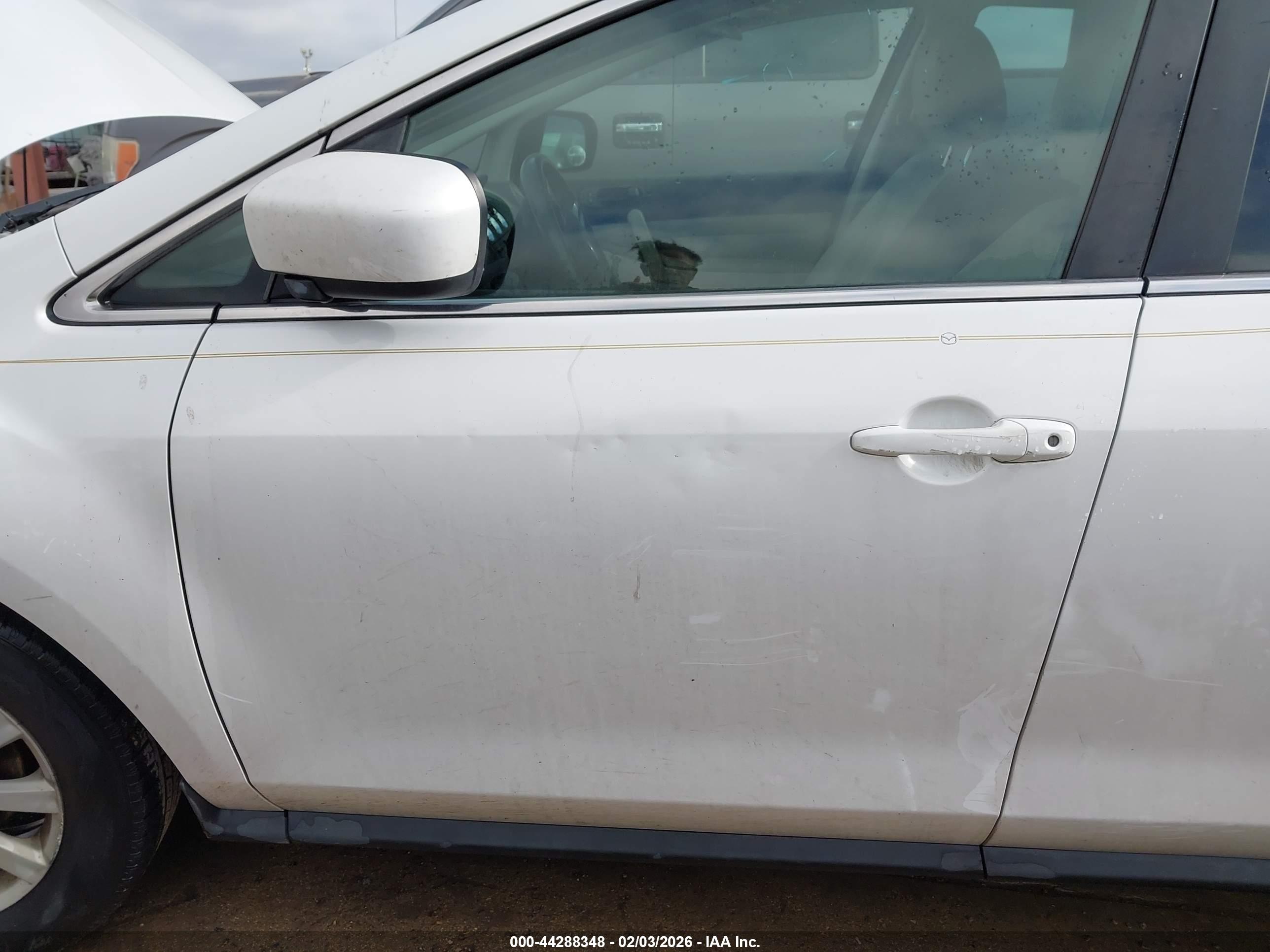 MAZDA CX-7 image 6