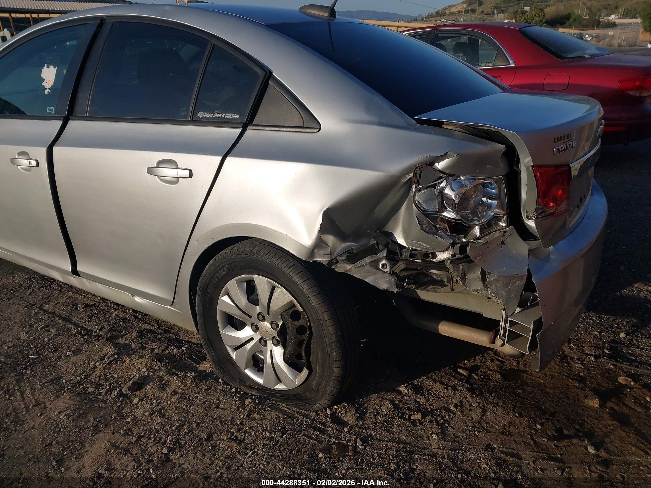 CHEVROLET CRUZE image 6