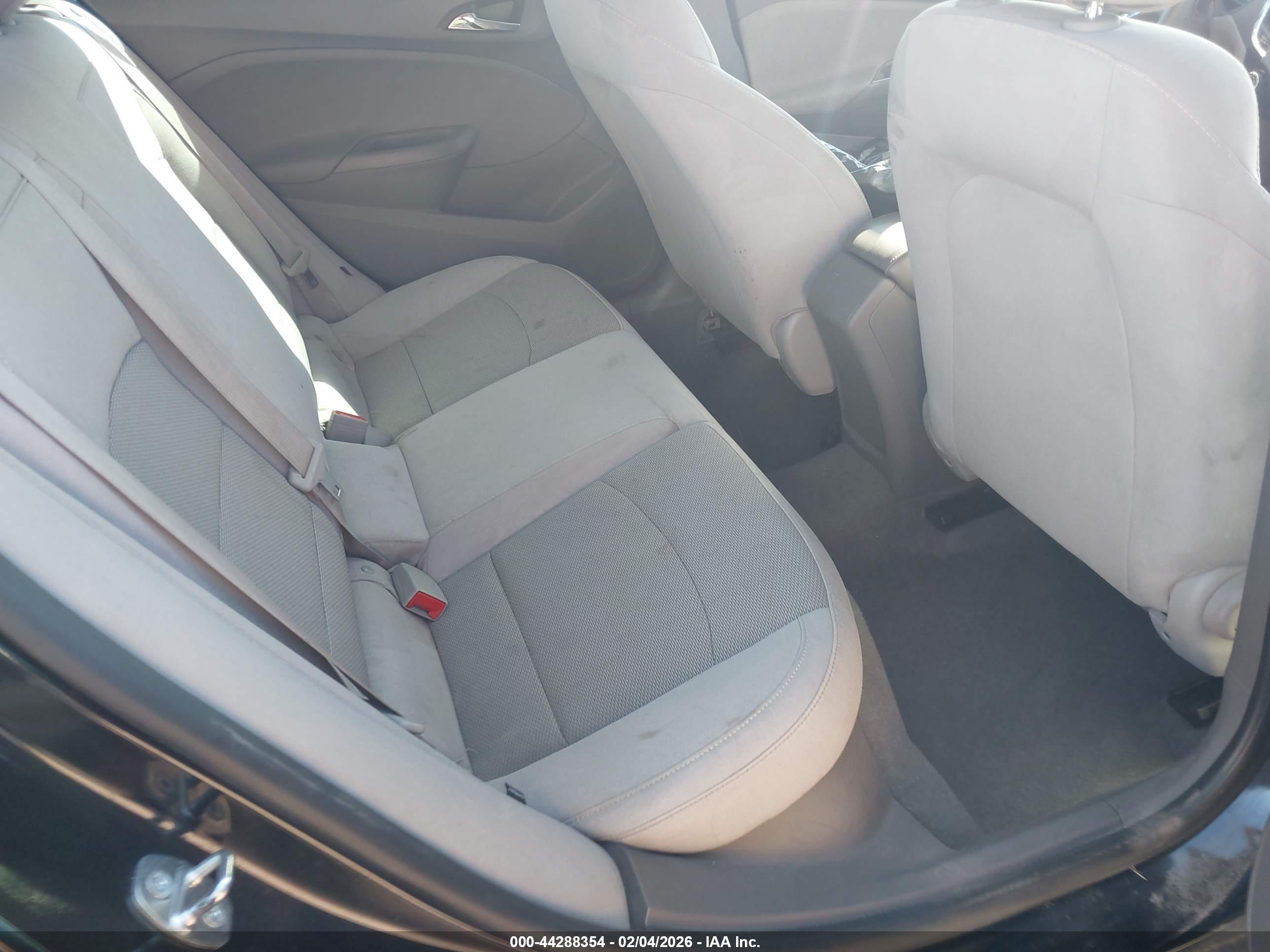 CHEVROLET CRUZE image 8