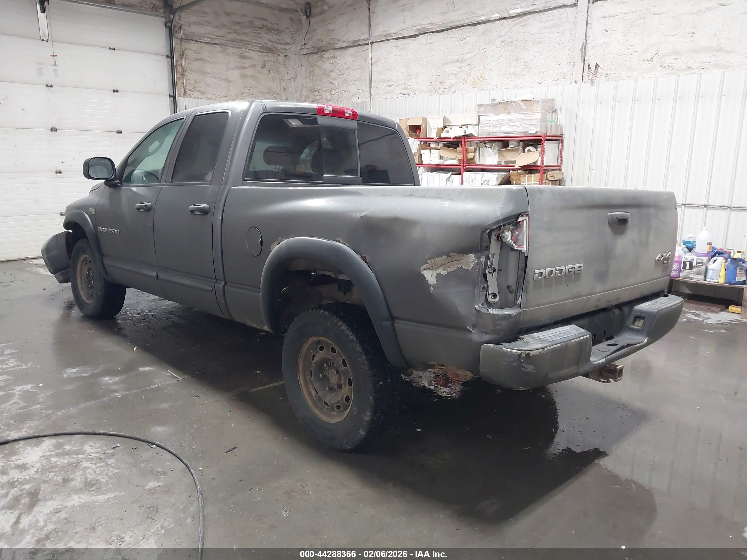 DODGE RAM image 3