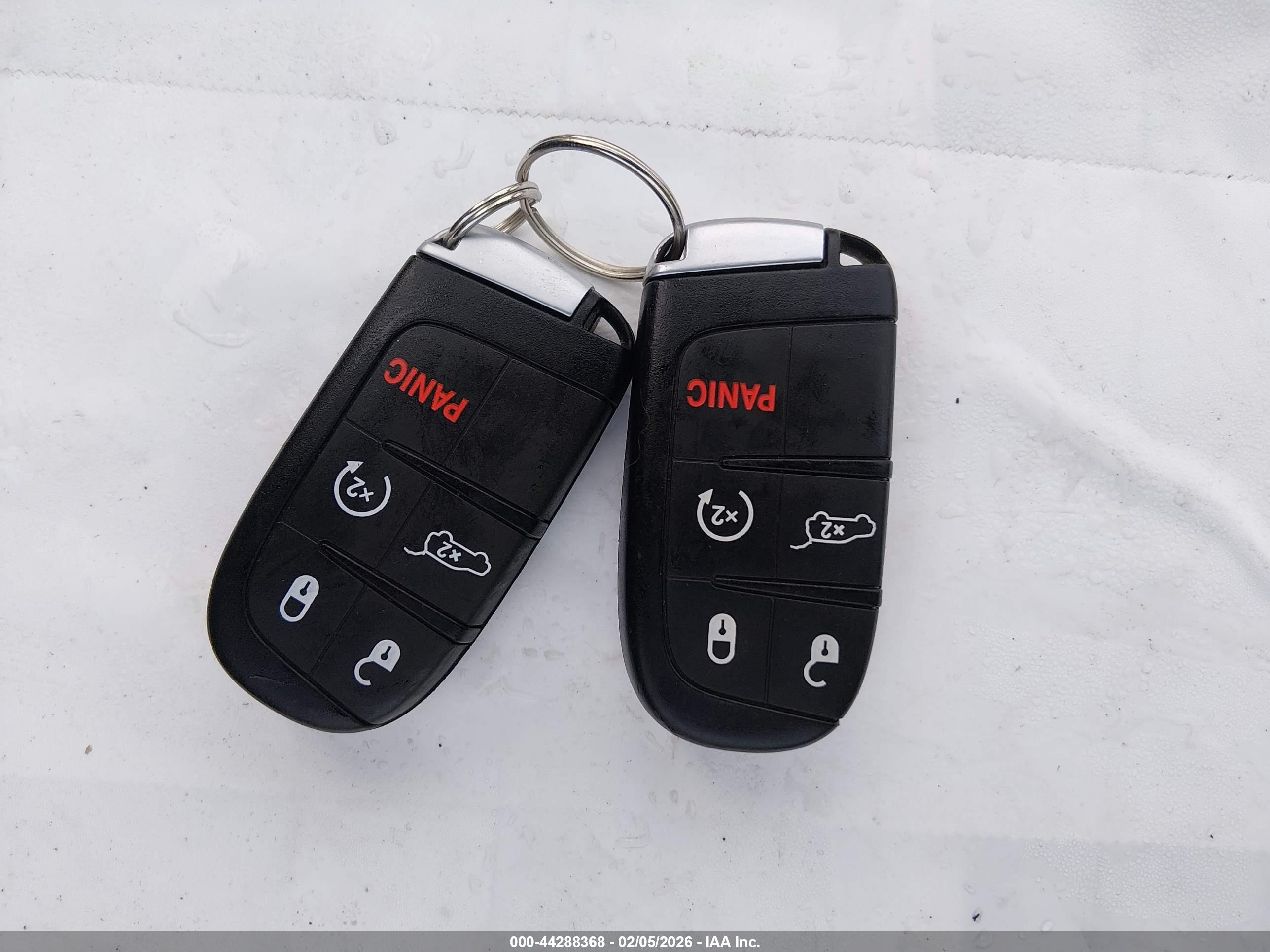 JEEP GRAND image 11