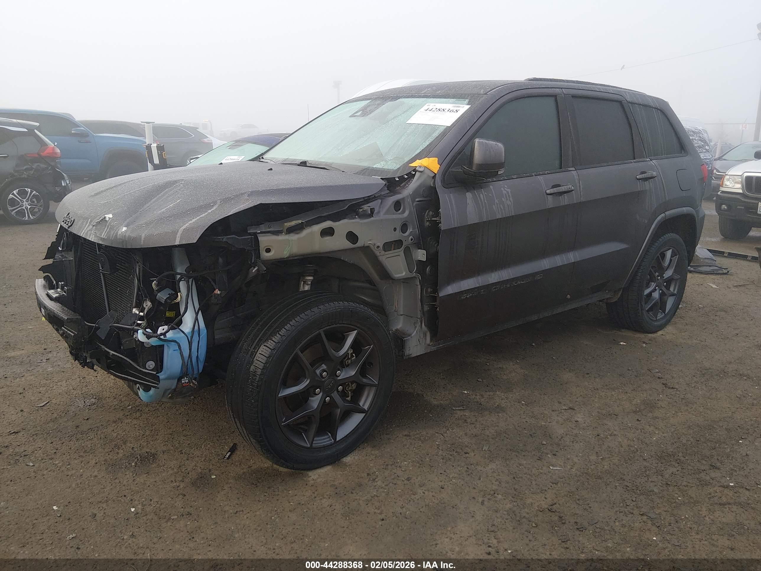 JEEP GRAND image 2