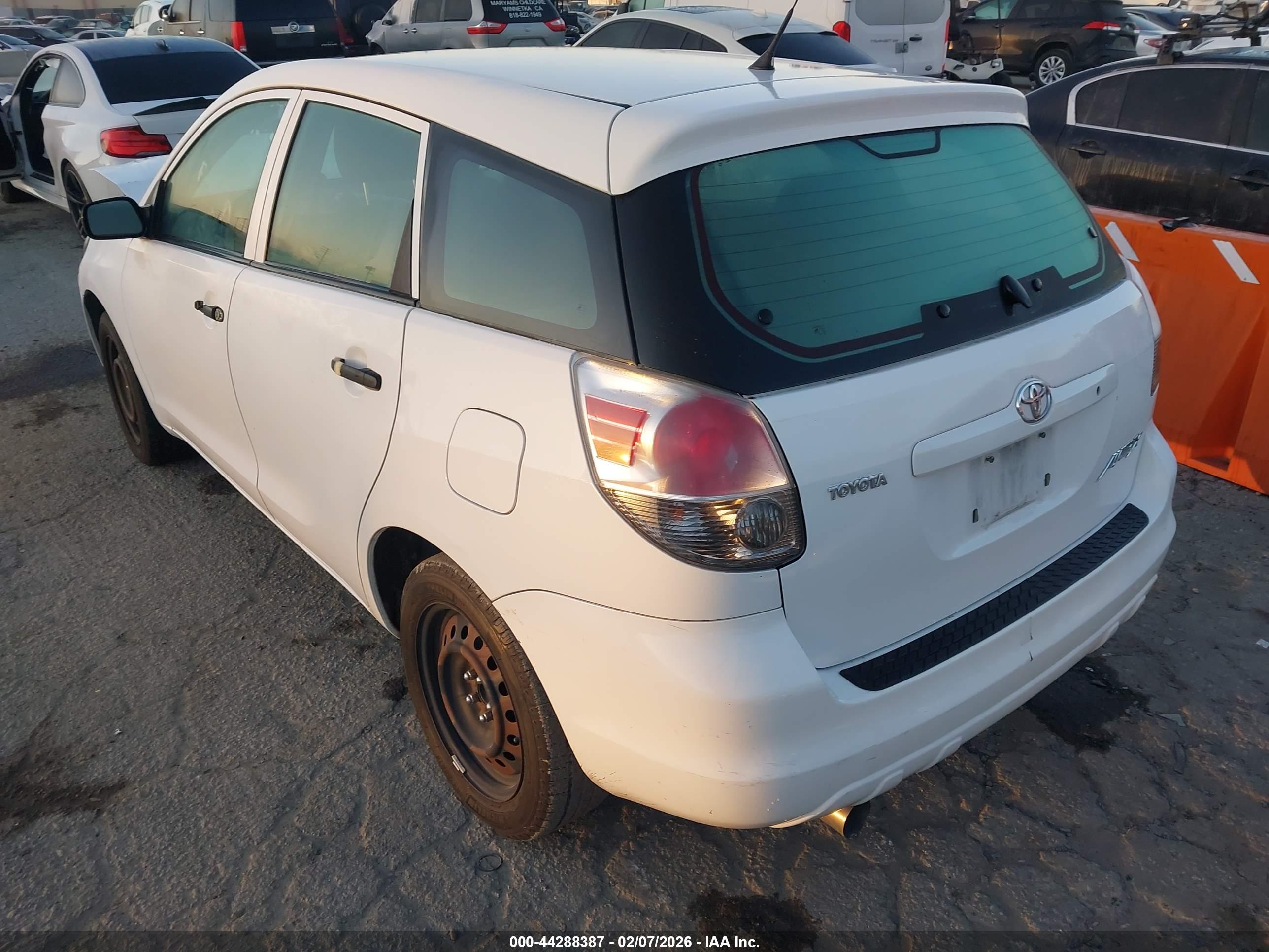 TOYOTA MATRIX image 3
