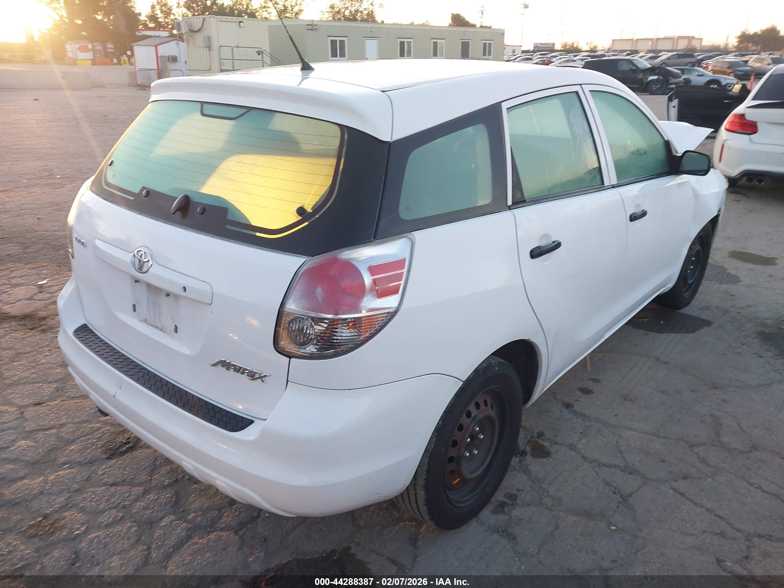 TOYOTA MATRIX image 4