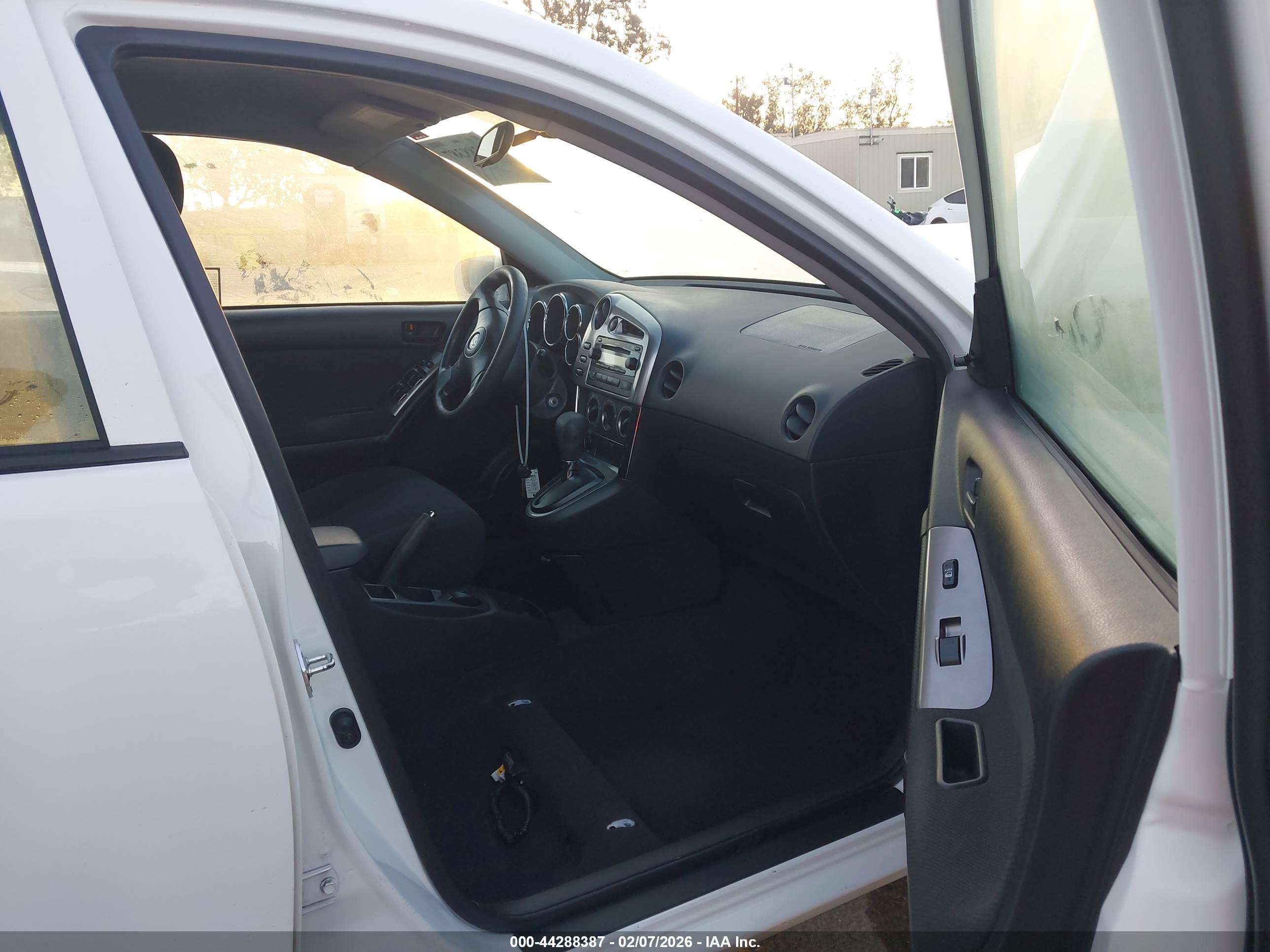 TOYOTA MATRIX image 5