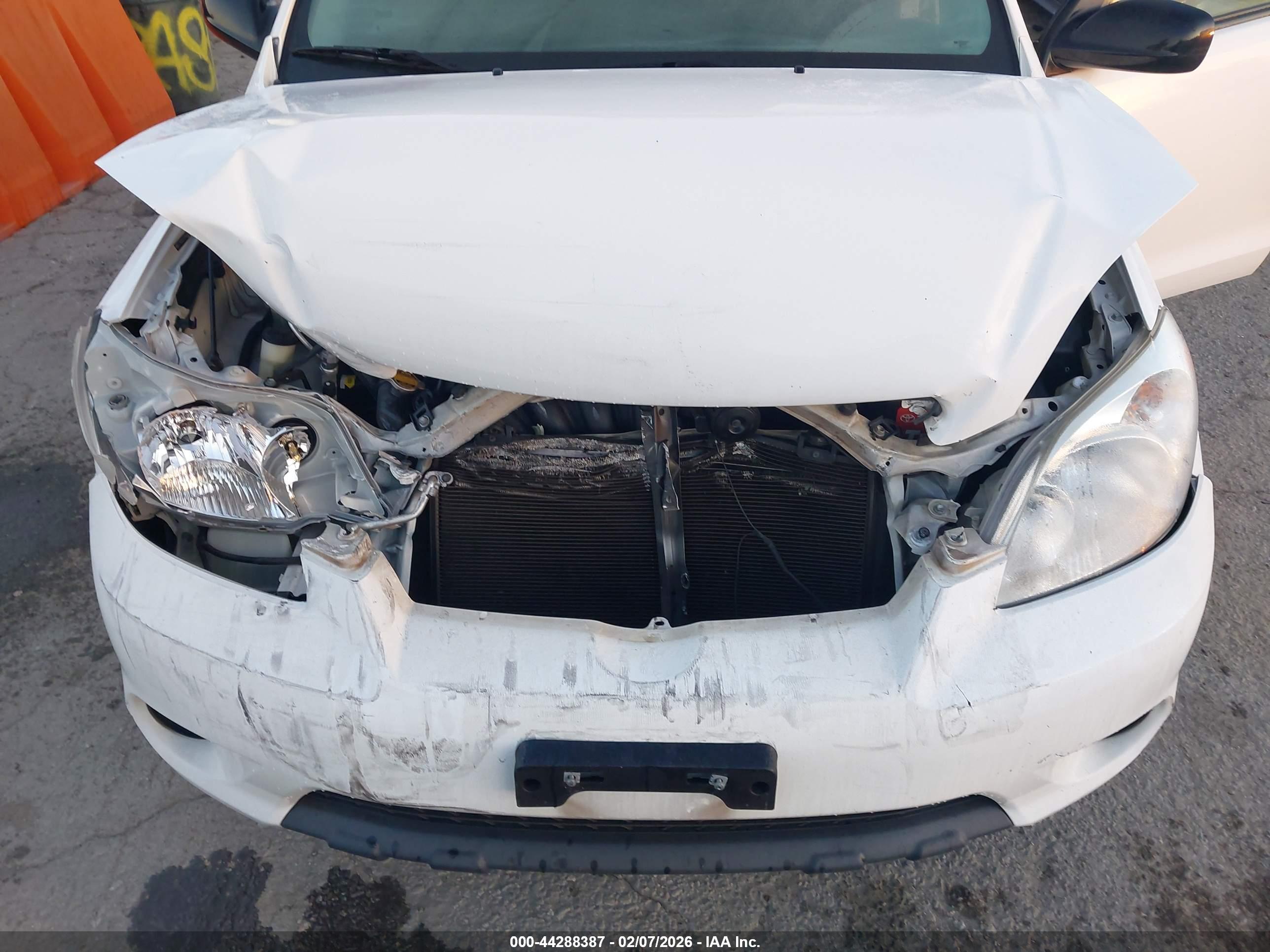 TOYOTA MATRIX image 6
