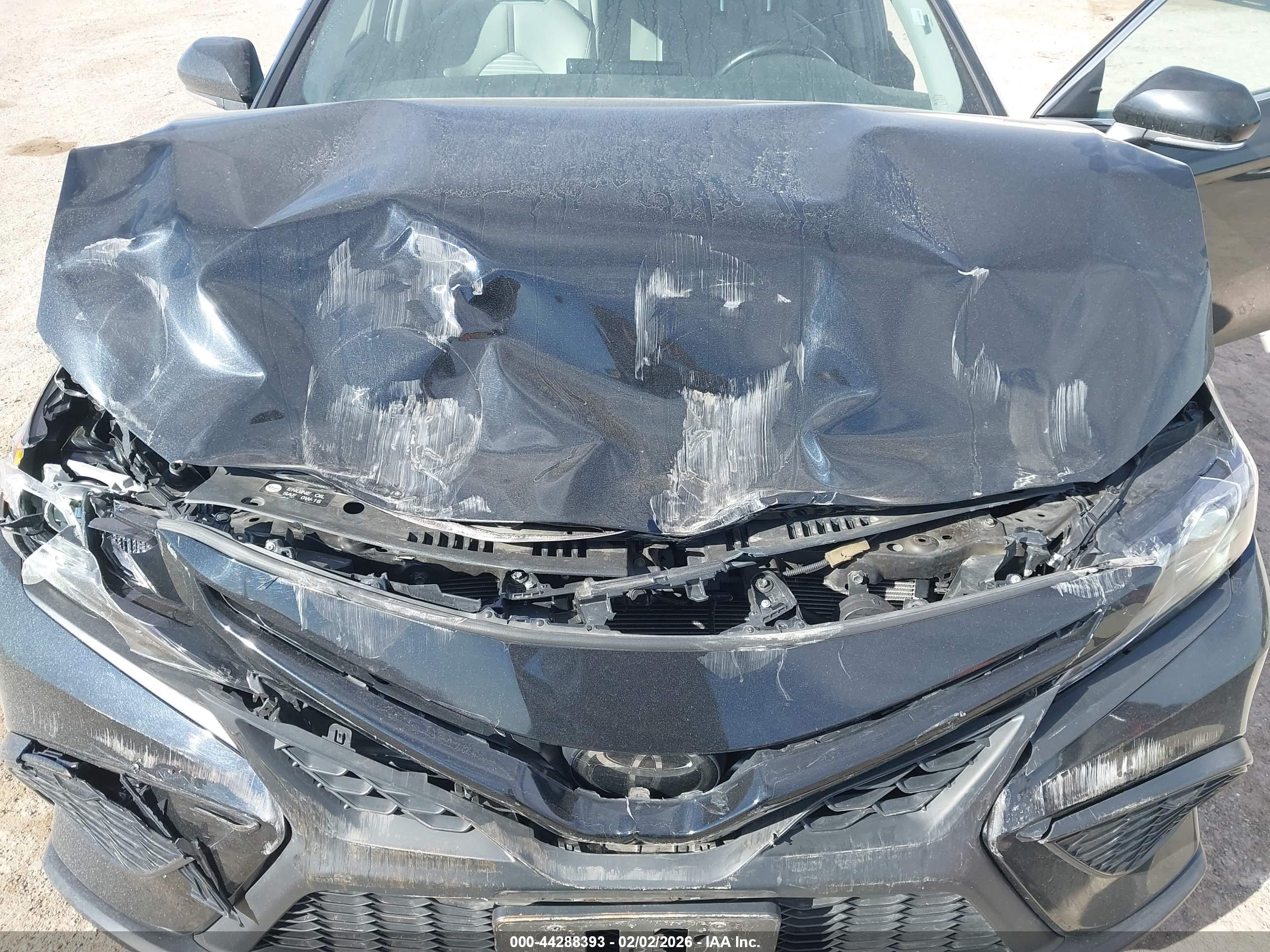 TOYOTA CAMRY image 6
