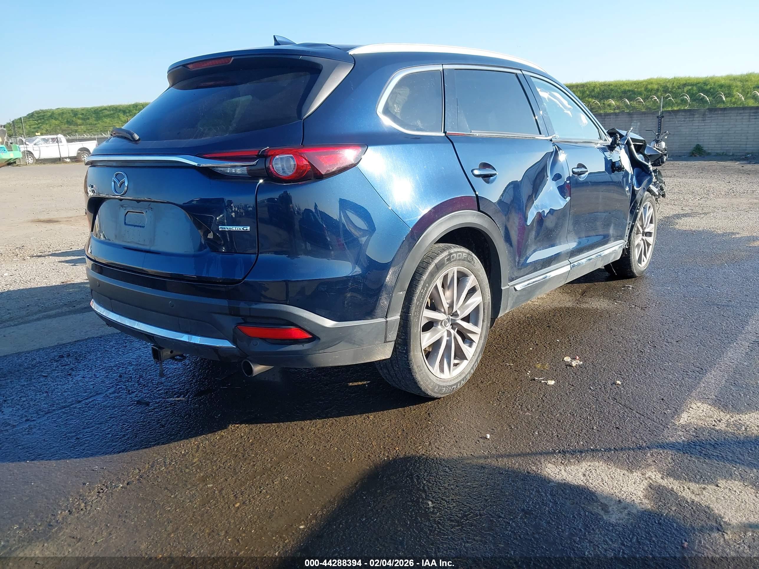 MAZDA CX-9 image 4